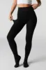 Collants doublés de similifourrure sold by Urban Planet