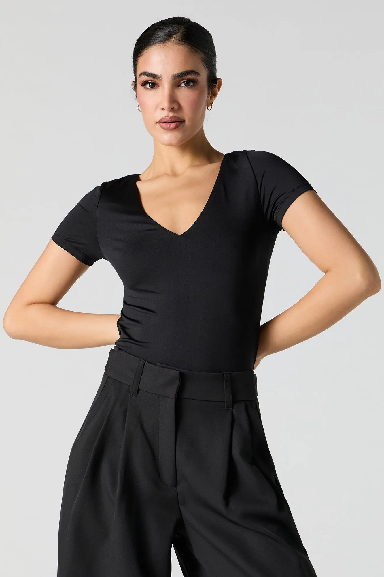 Maillot Contour à manche courte et col en V sold by Urban Planet product image thumbnail 5