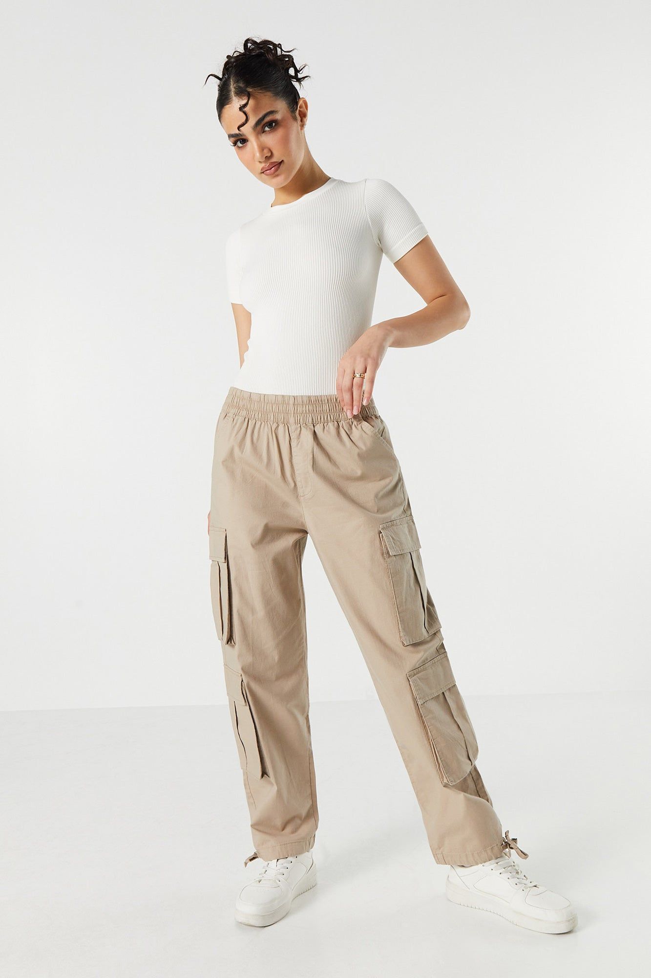 Pantalon de jogging cargo mi-taille sold by Urban Planet product image thumbnail 7