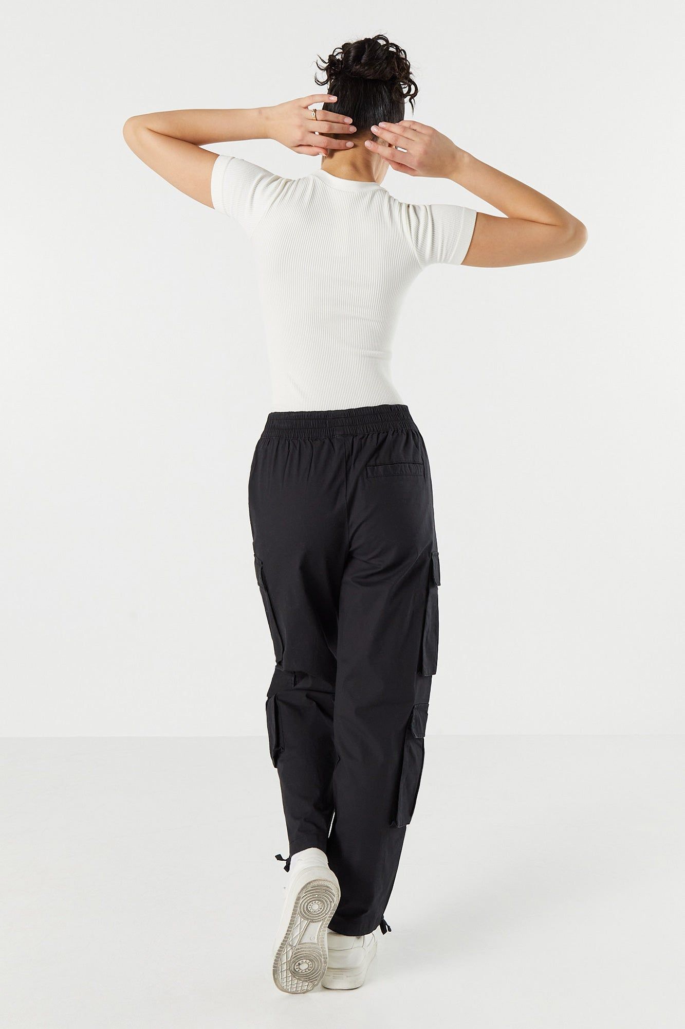 Pantalon de jogging cargo mi-taille sold by Urban Planet product image thumbnail 6