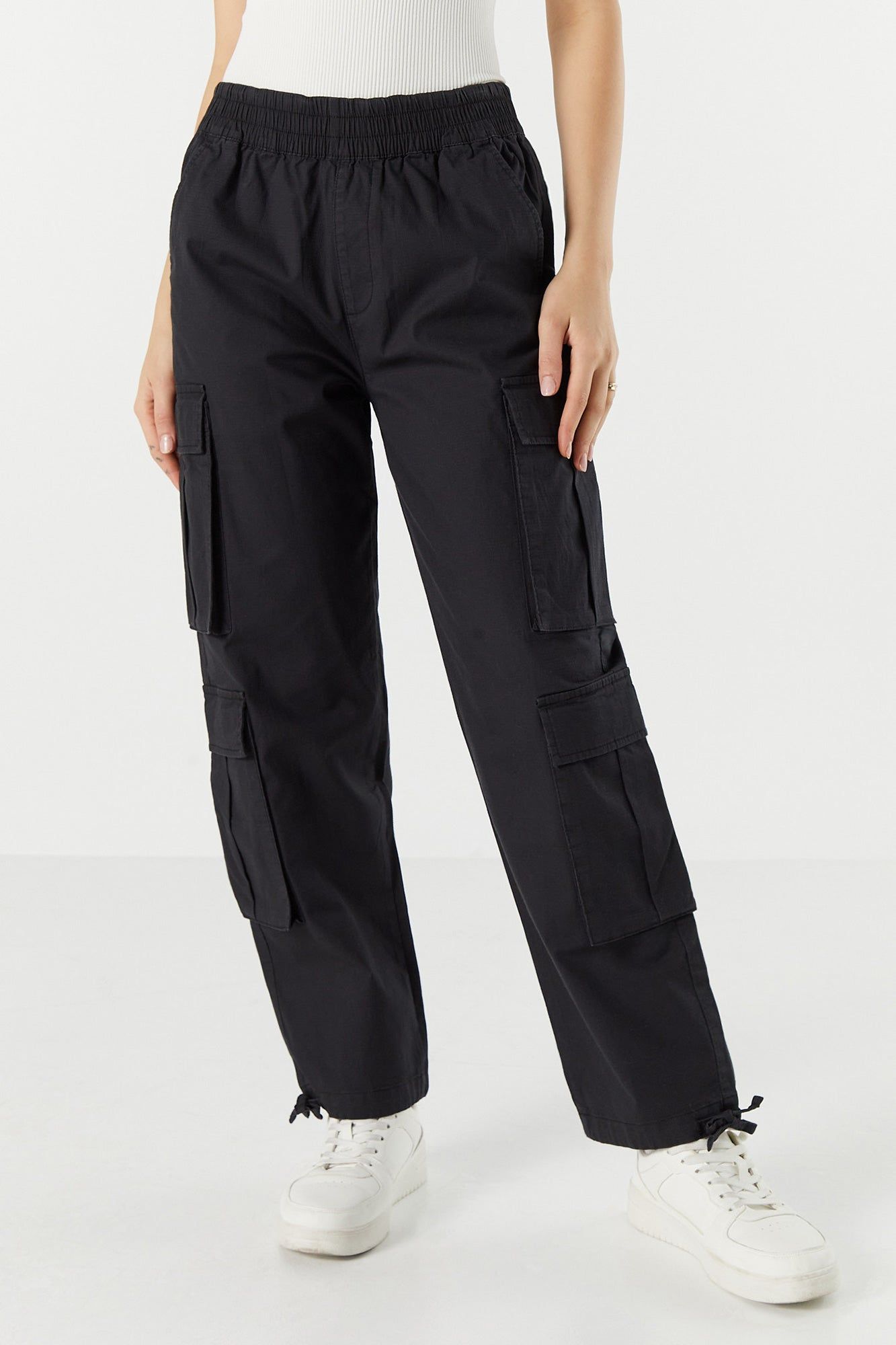 Pantalon de jogging cargo mi-taille sold by Urban Planet product image thumbnail 5