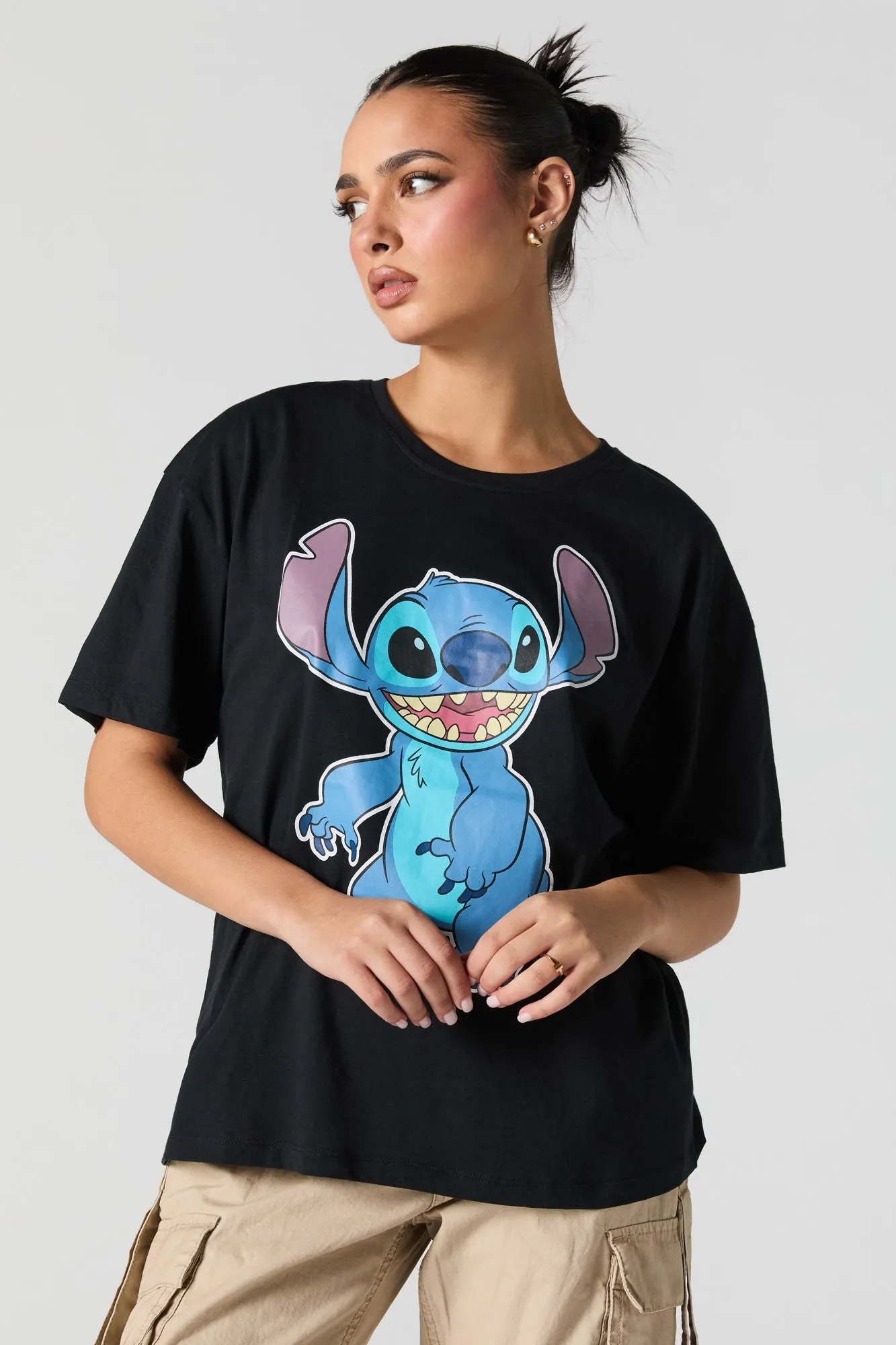 T-shirt coupe garçonne noir à imprimé Stitch sold by Urban Planet