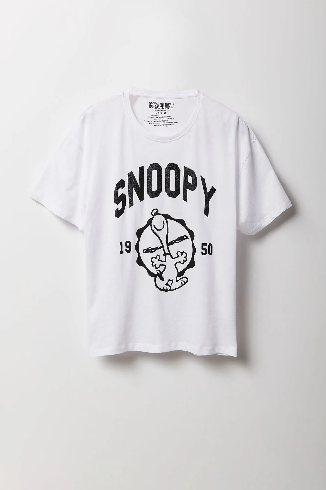 T-shirt coupe garçonne à imprimé Snoopy sold by Urban Planet product image thumbnail 4