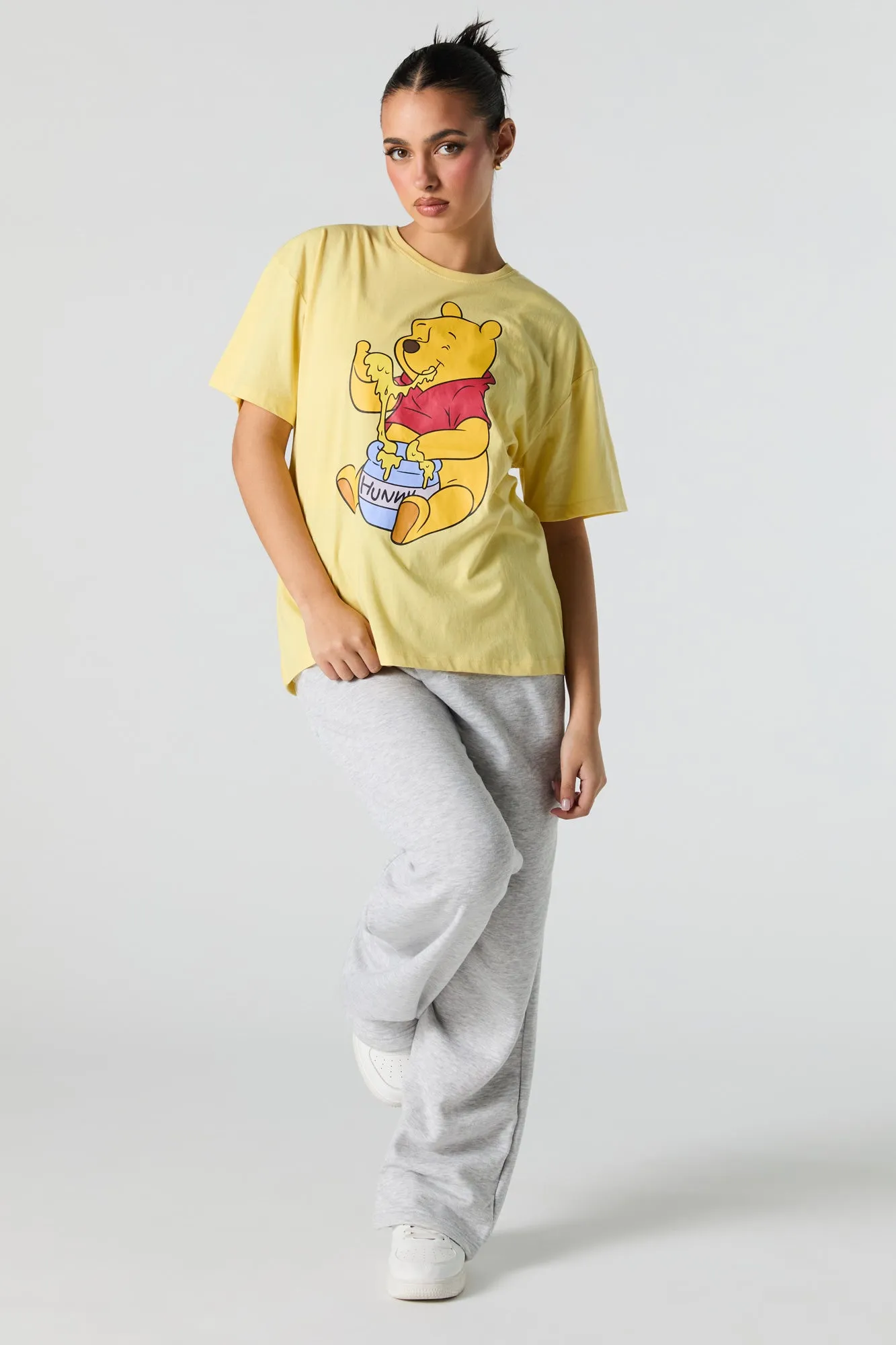 T-shirt coupe garçonne à imprimé Winnie the Pooh sold by Urban Planet product image thumbnail 3