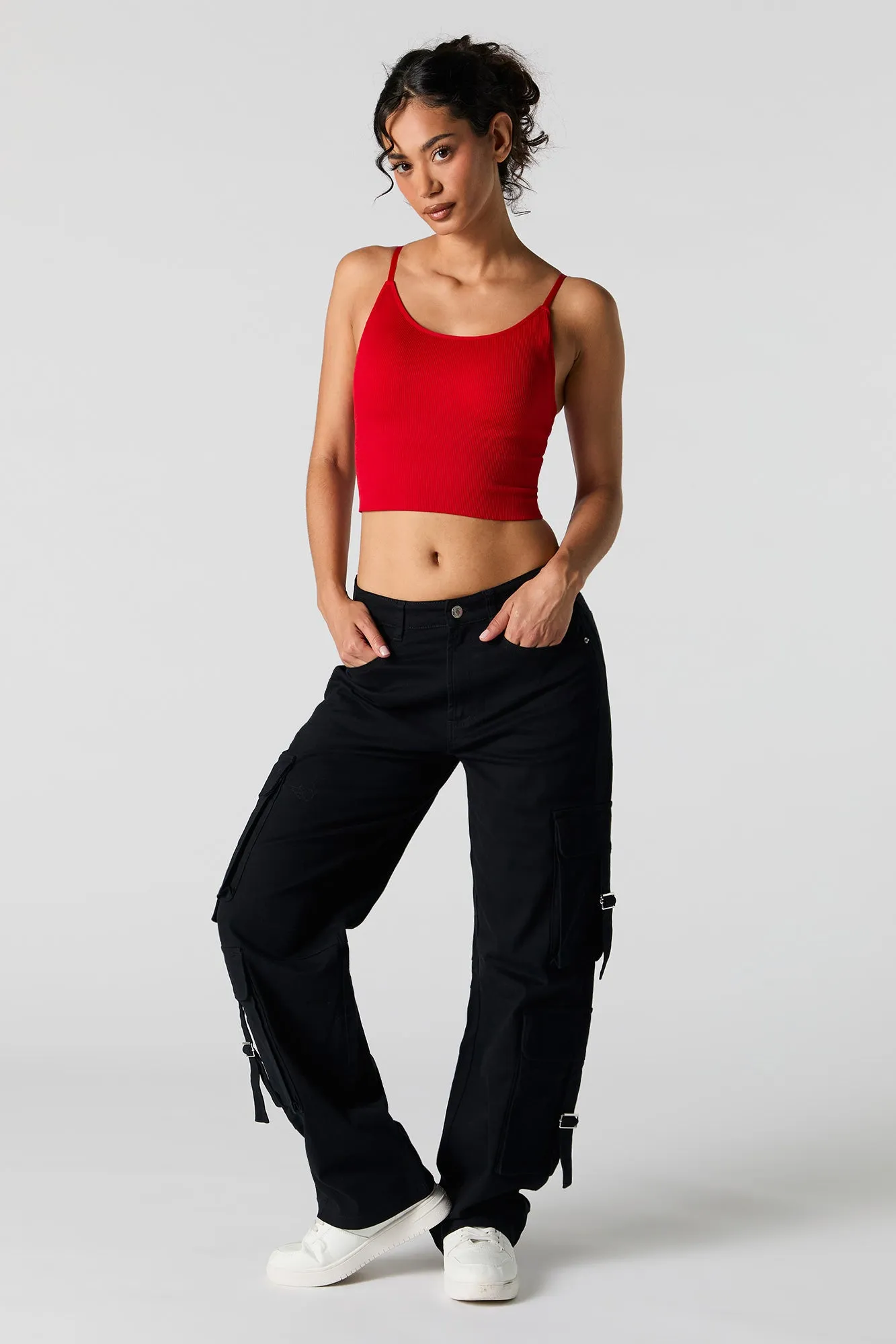 Camisole écourtée, côtelée et sans couture avec soutien-gorge intégré sold by Urban Planet product image thumbnail 3