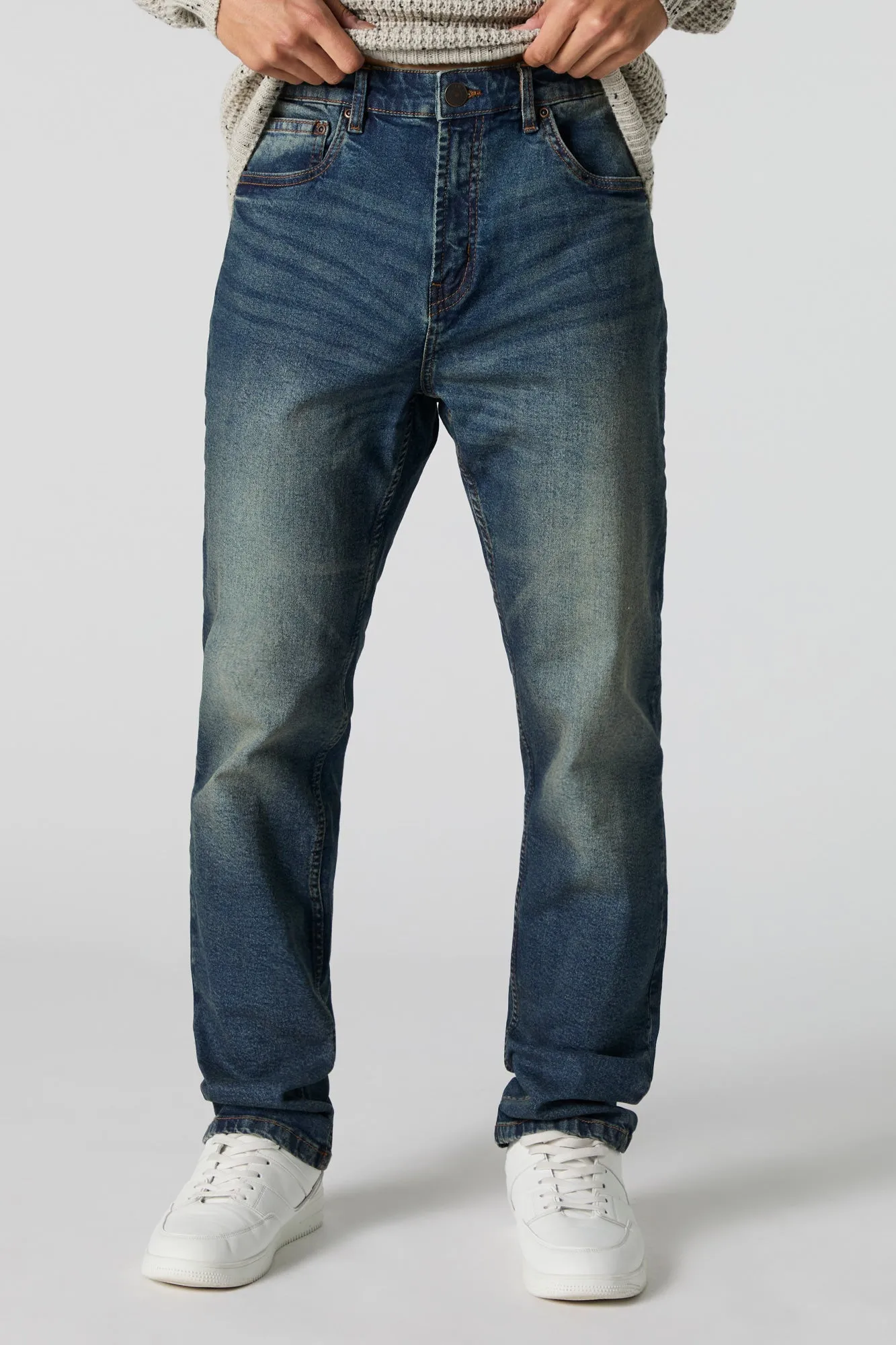 Jean à jambe droite délavé vintage foncé sold by Urban Planet