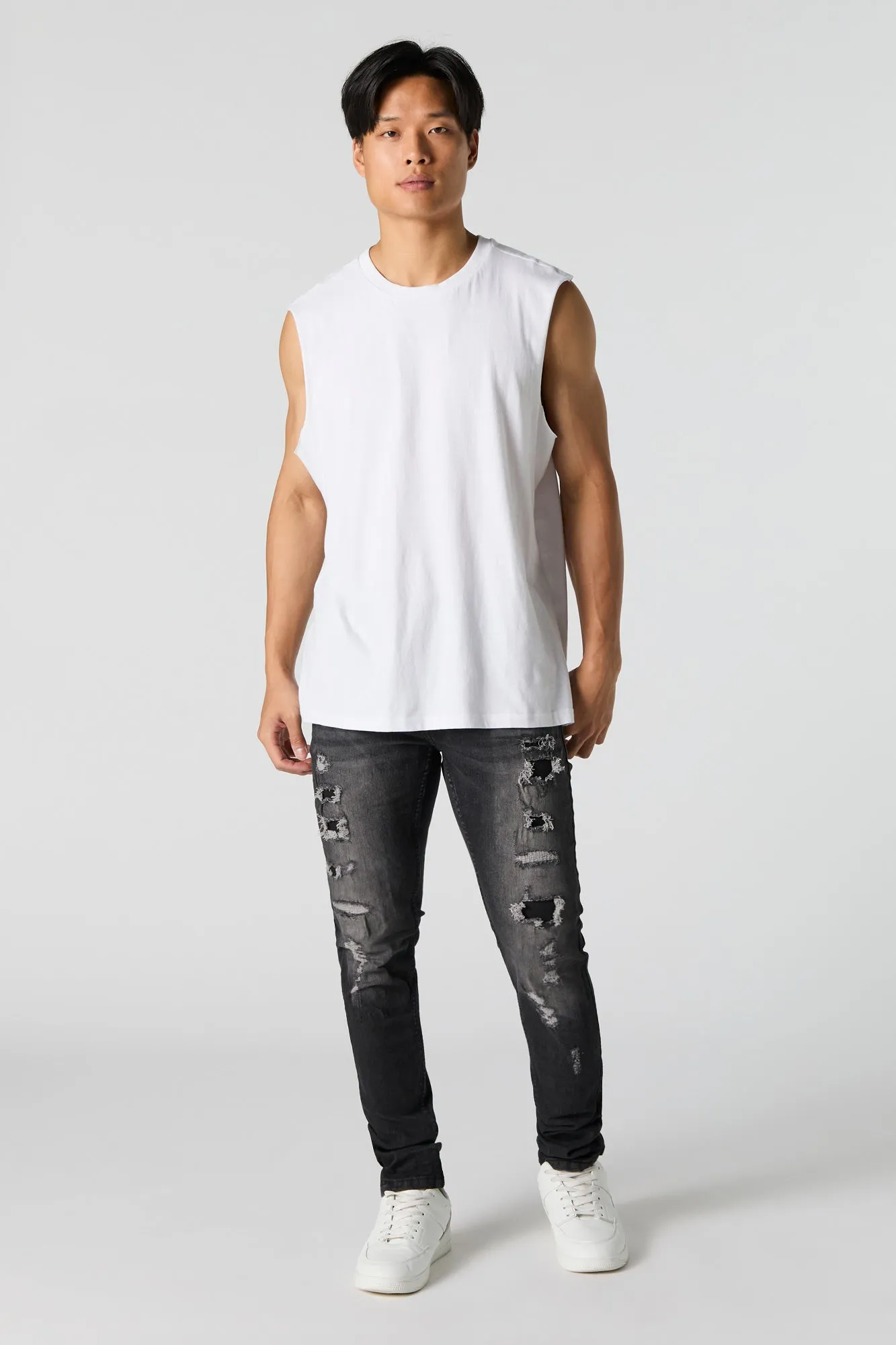 Jean ajusté d'aspect usé délavé vintage noir sold by Urban Planet product image thumbnail 2