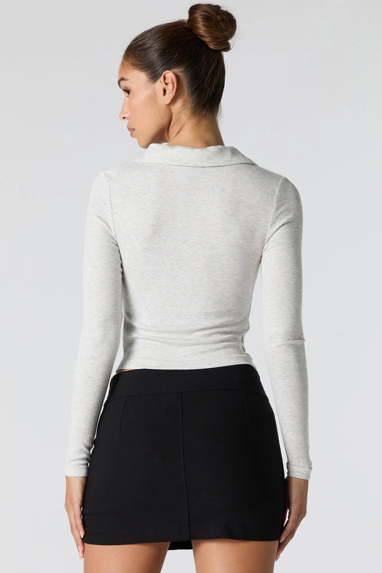 Haut côtelé à manches longues avec col et fermeture à glissière sold by Urban Planet product image thumbnail 2