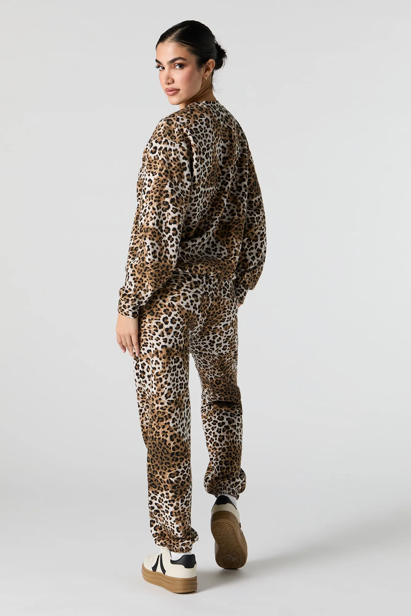 Jogger à imprimé de guépard sold by Urban Planet product image thumbnail 3