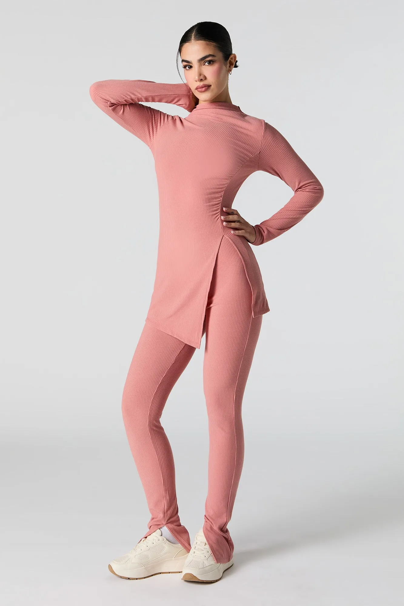 Haut côtelé asymétrique à manche longue avec fente sold by Urban Planet product image thumbnail 3