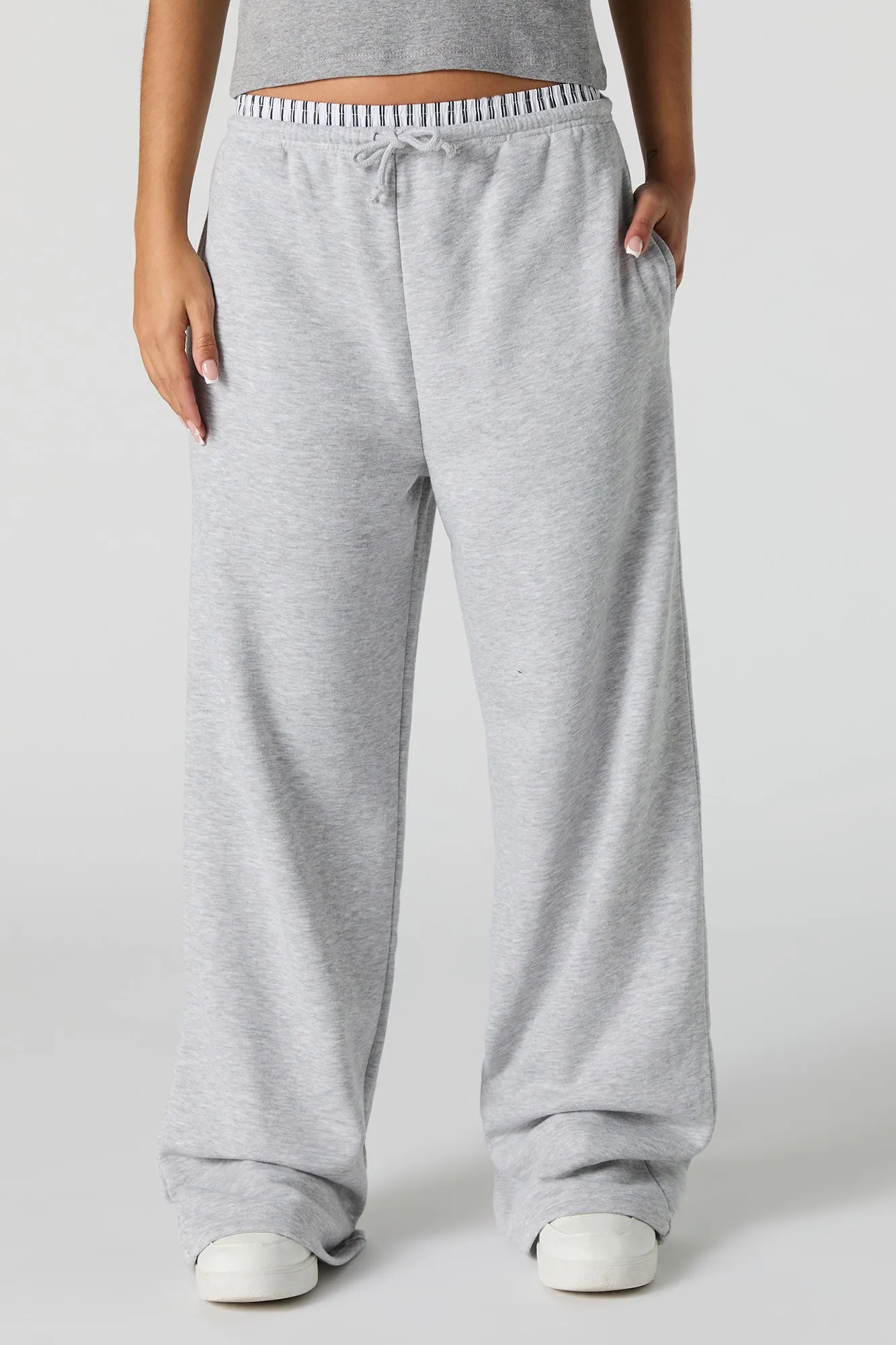 Pantalon en molleton à jambes larges et bande de taille boxer sold by Urban Planet product image thumbnail 2