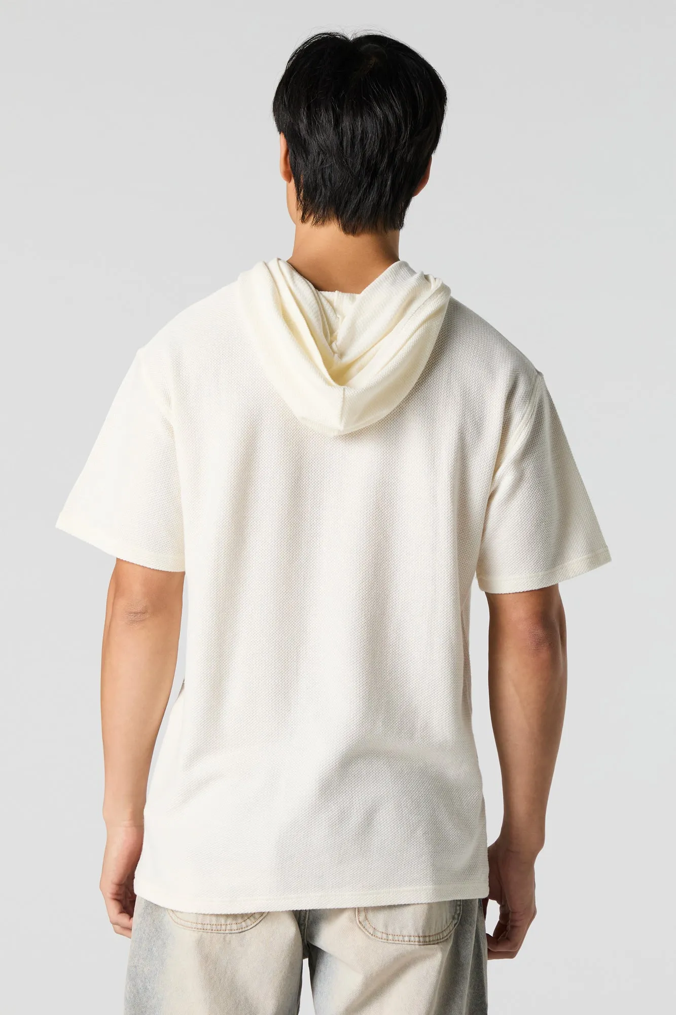 Haut à capuchon texturé avec manches courtes sold by Urban Planet product image thumbnail 2