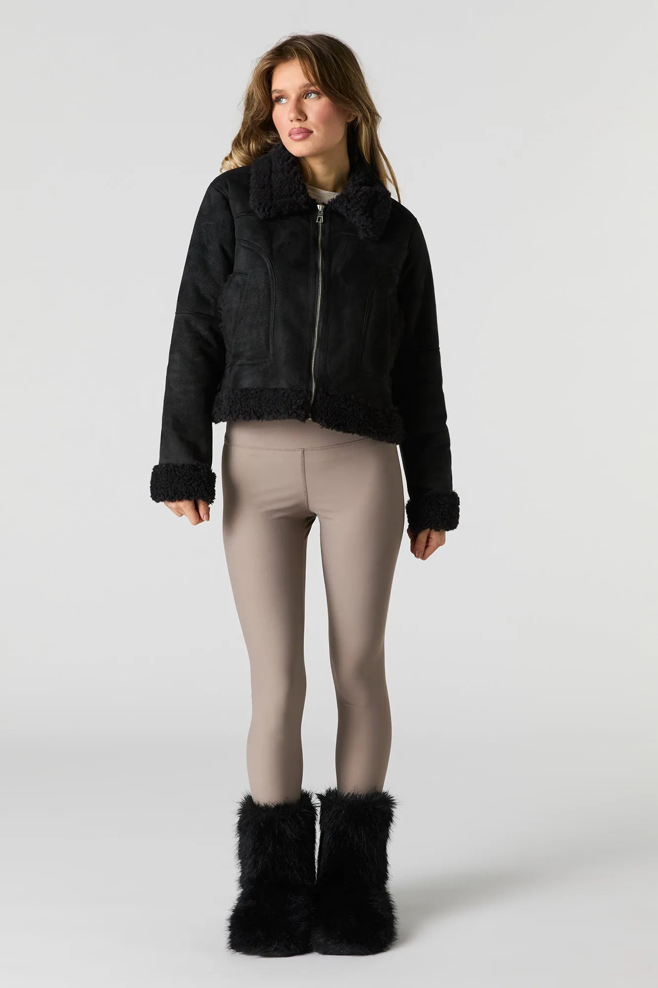 Blouson en similisuède avec liséré de Sherpa sold by Urban Planet product image thumbnail 3