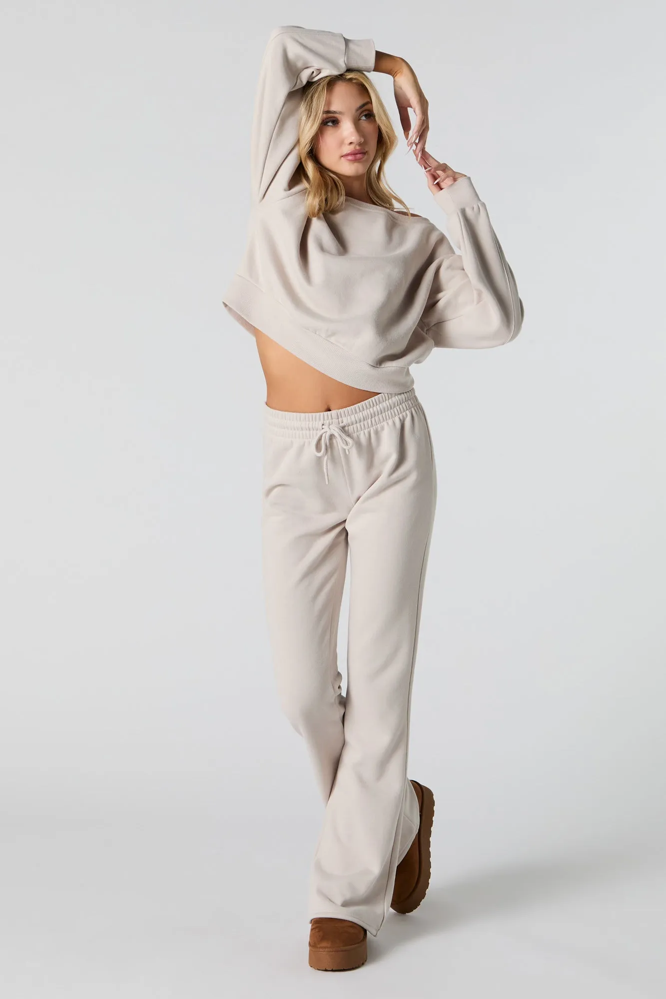 Pantalon d'entraînement à jambe évasée en molleton sold by Urban Planet