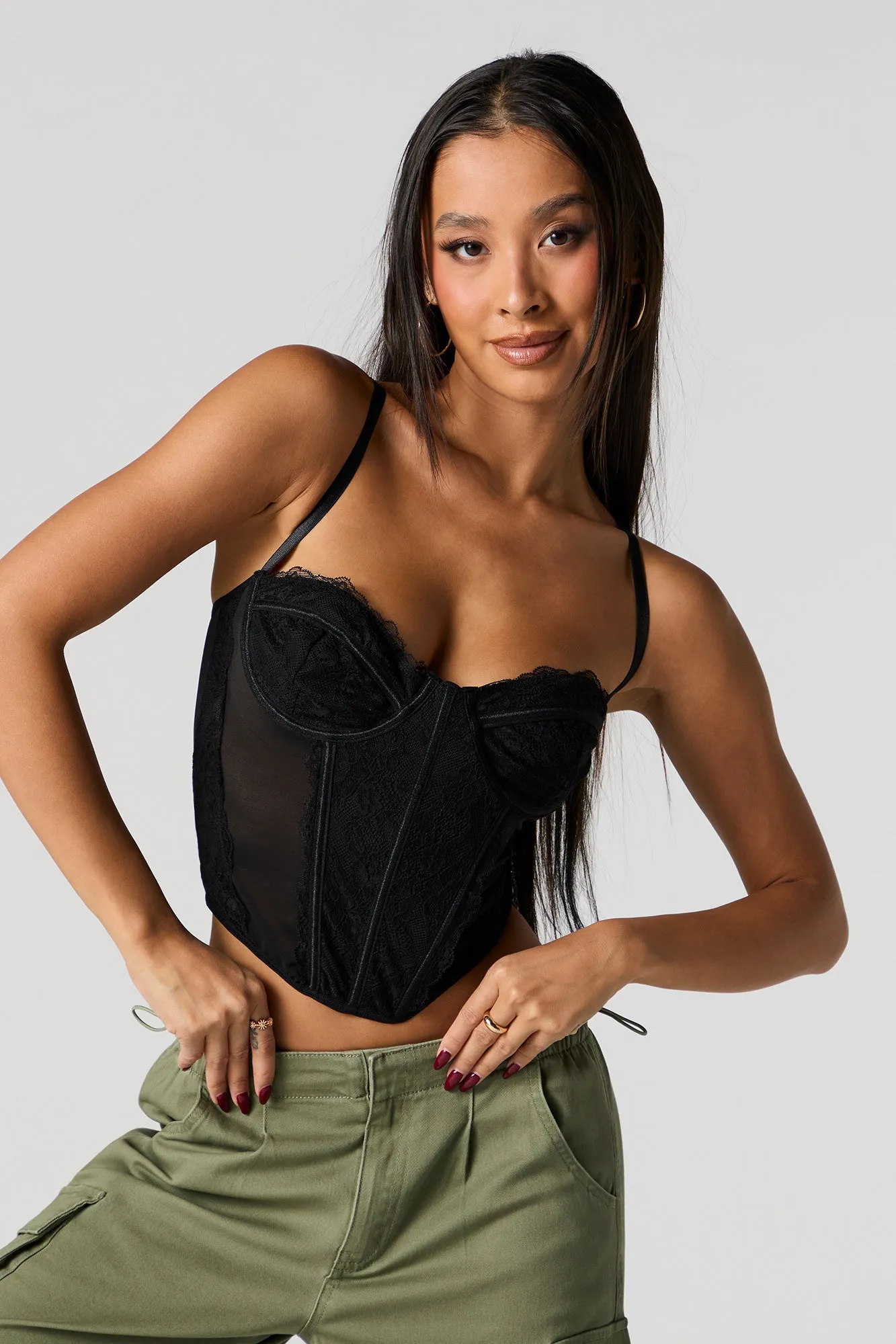 Corset en dentelle fleurie sold by Urban Planet product image thumbnail 4