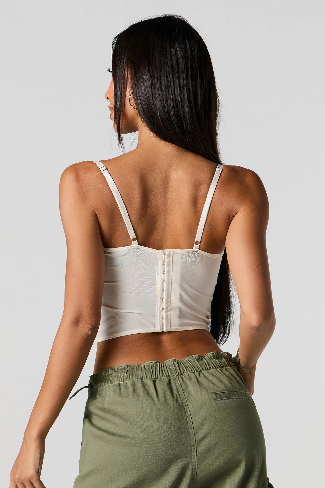 Corset en dentelle fleurie sold by Urban Planet product image thumbnail 2