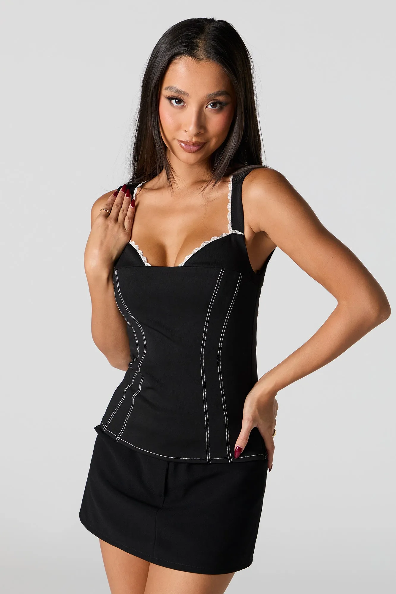 Débardeur corset avec liséré de dentelle et décolleté en coeur sold by Urban Planet product image thumbnail 4