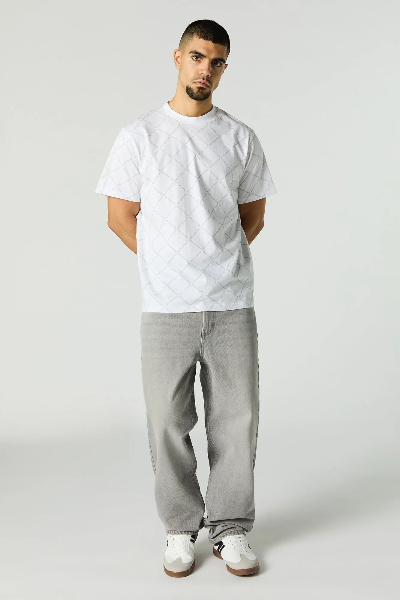 T-shirt à imprimé de monogramme sold by Urban Planet product image thumbnail 3