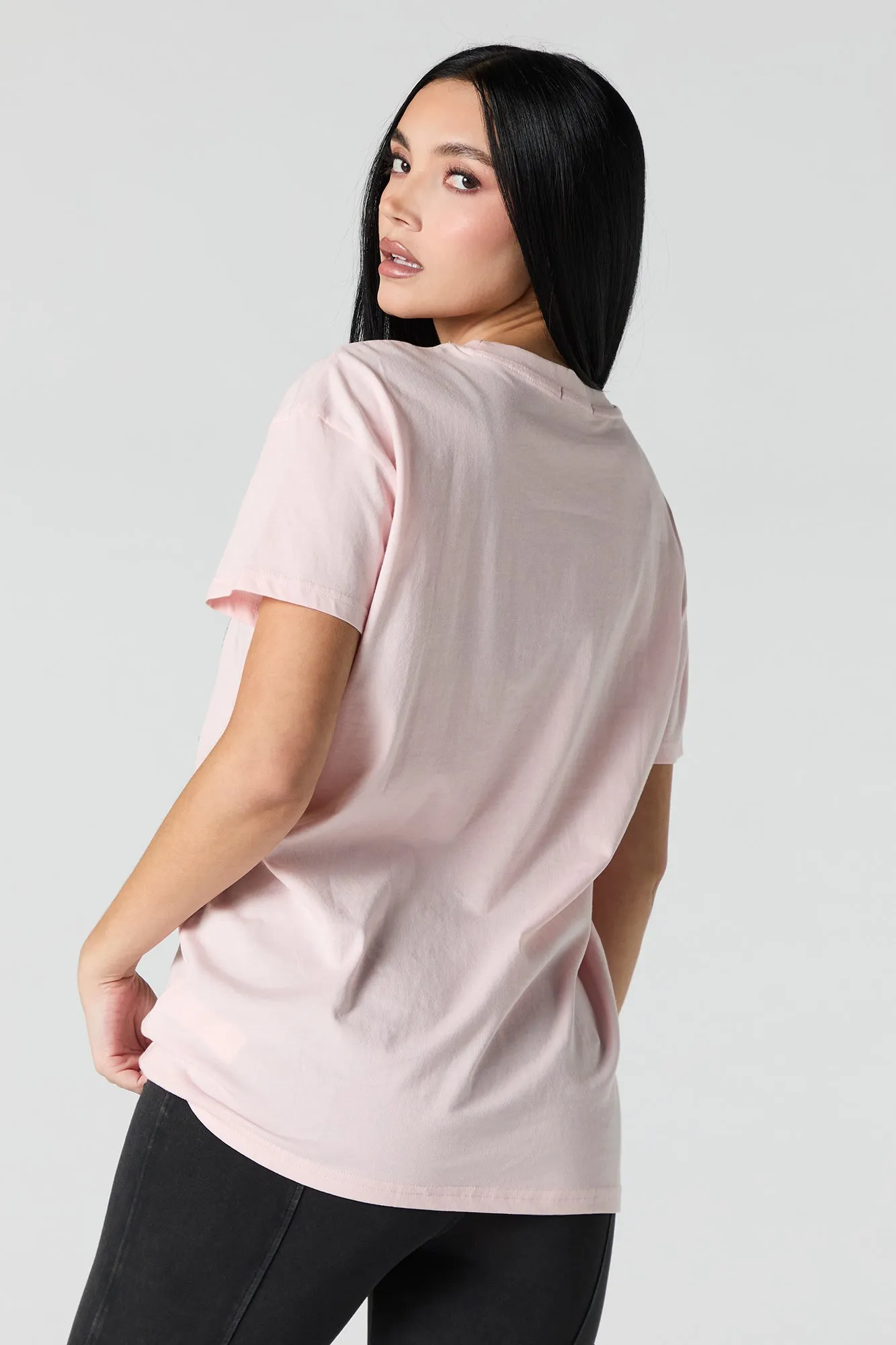 T-shirt de coupe garçonne à imprimé Boucle avec paillettes sold by Urban Planet product image thumbnail 2