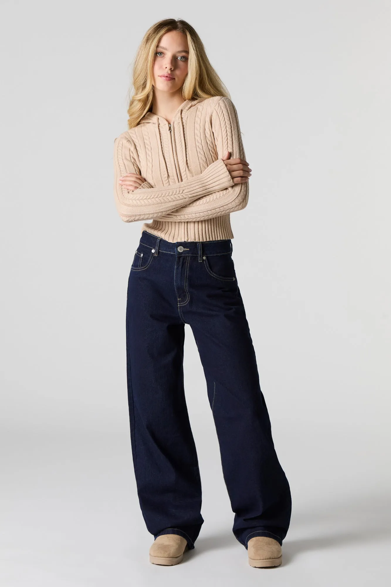 Chandail à capuchon en tricot torsadé avec fermeture à glissière sold by Urban Planet product image thumbnail 4