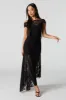 Robe maxi asymétrique en dentelle fleurie avec épaules dénudées sold by Urban Planet