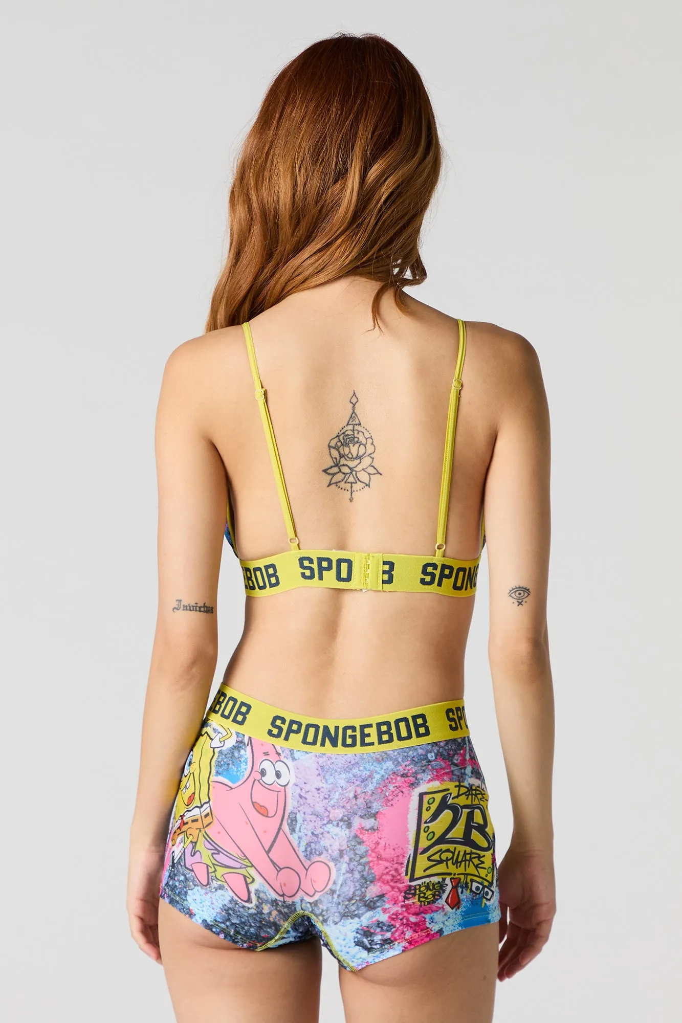 Ensemble avec bralette triangulaire et short garçonne avec imprimé SpongeBob sold by Urban Planet product image thumbnail 3