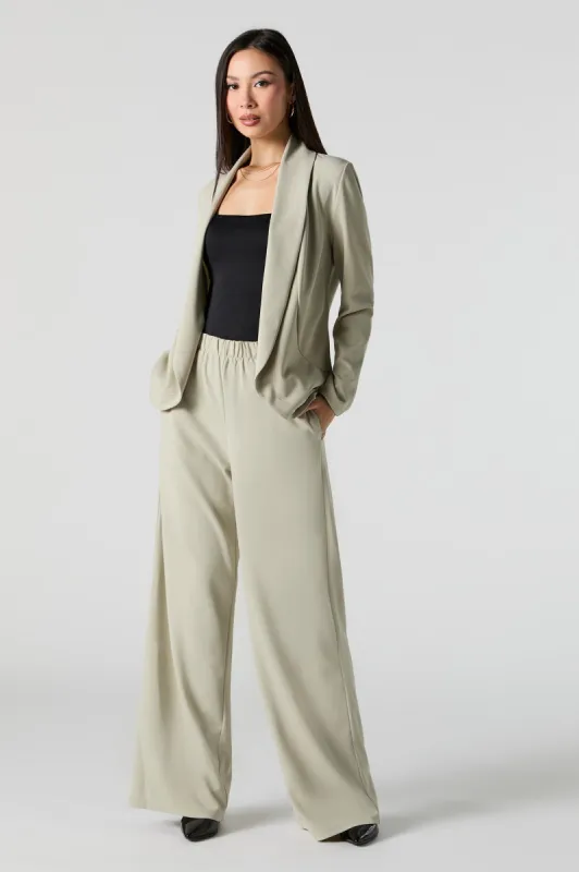Pantalon habillé à jambe large en crêpe sold by Urban Planet