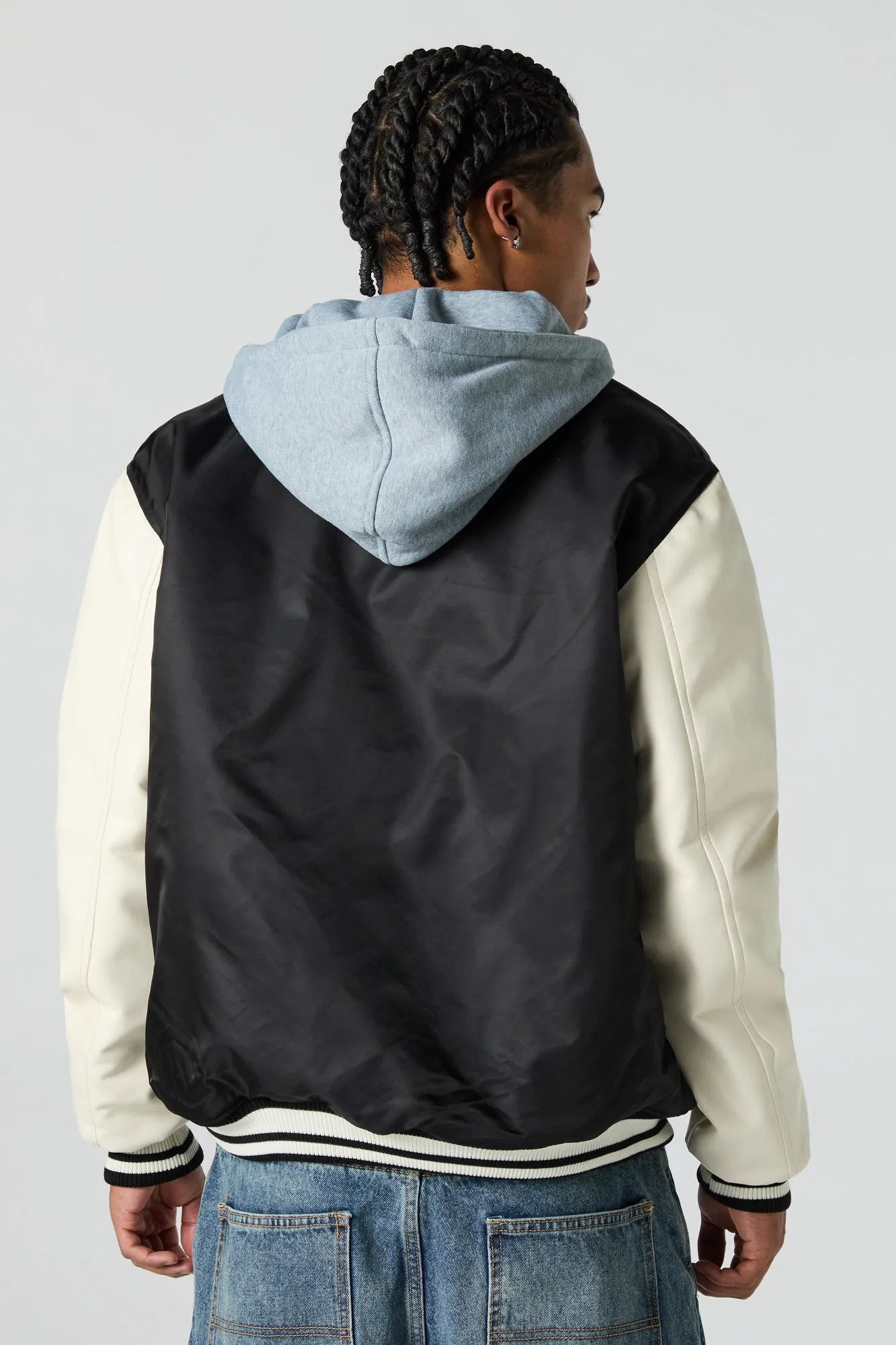 Blouson de style universitaire avec motif brodé LA Champions sold by Urban Planet product image thumbnail 2