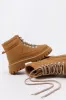 Bottes de randonnée lacées avec anneaux en D sold by Urban Planet