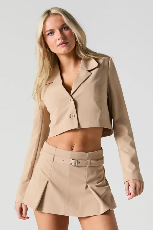 Blazer écourté sold by Urban Planet
