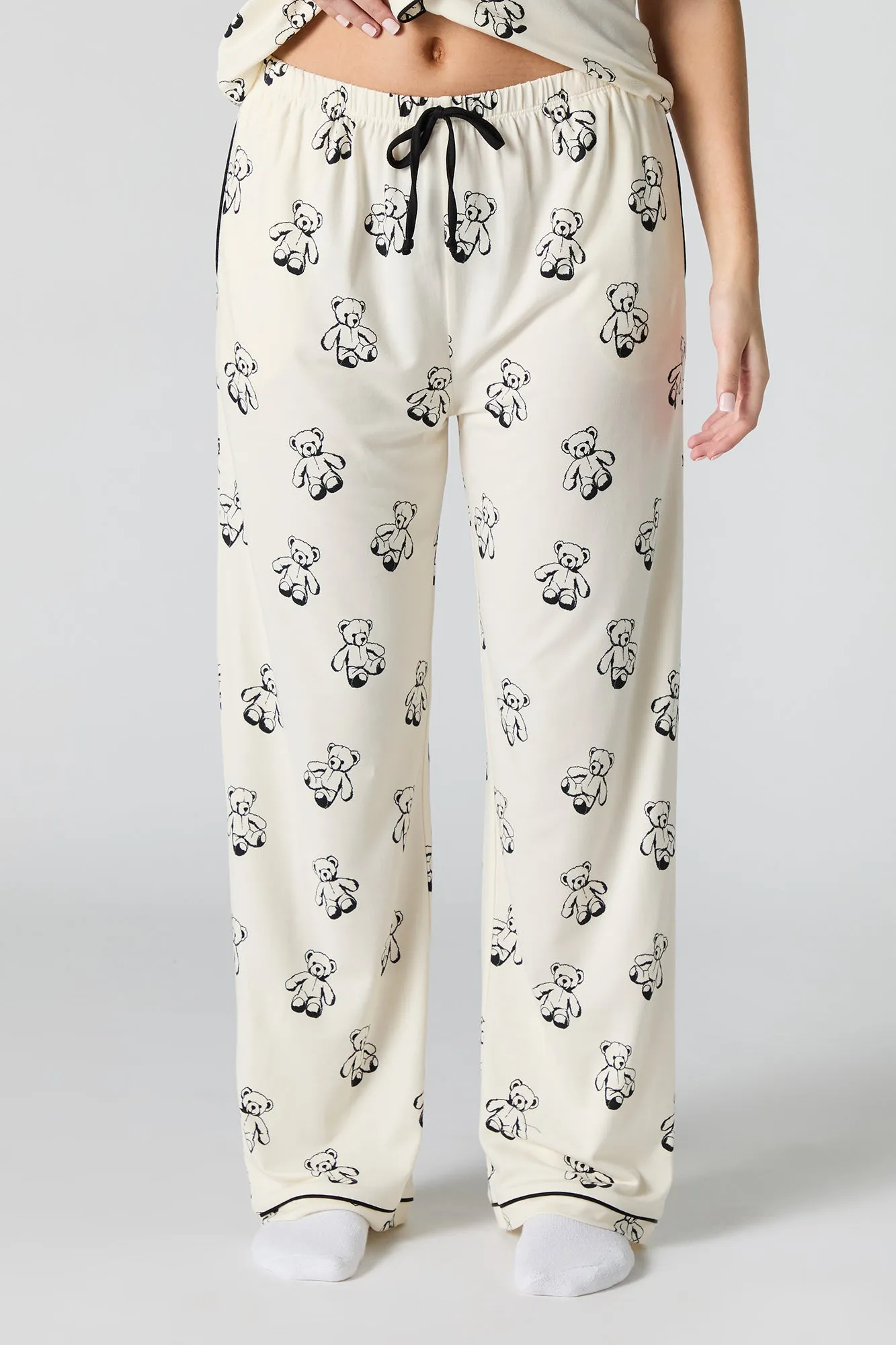 Ensemble-pyjama deux pièces haut boutonné avec col et pantalon sold by Urban Planet product image thumbnail 3