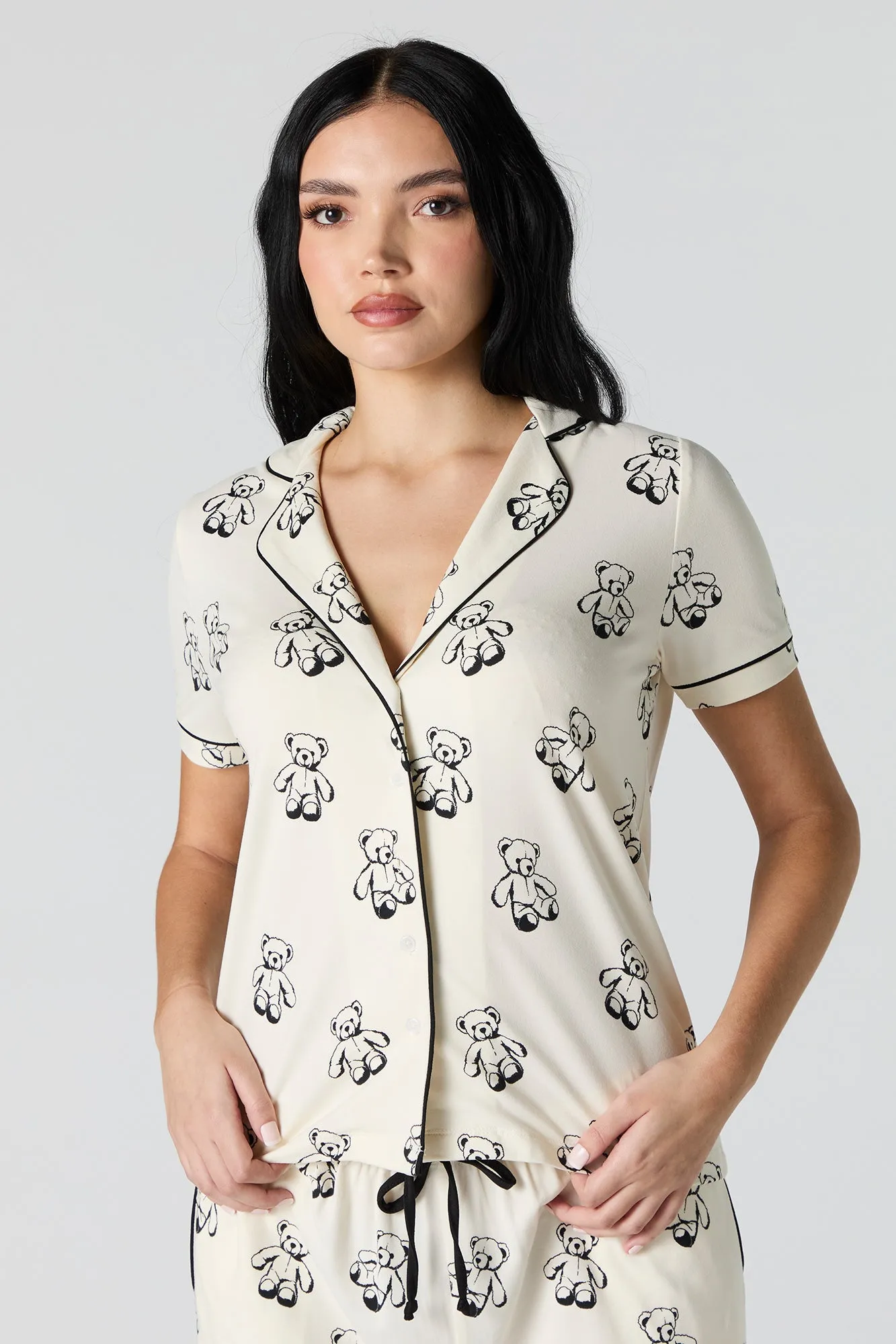 Ensemble-pyjama deux pièces haut boutonné avec col et pantalon sold by Urban Planet product image thumbnail 2