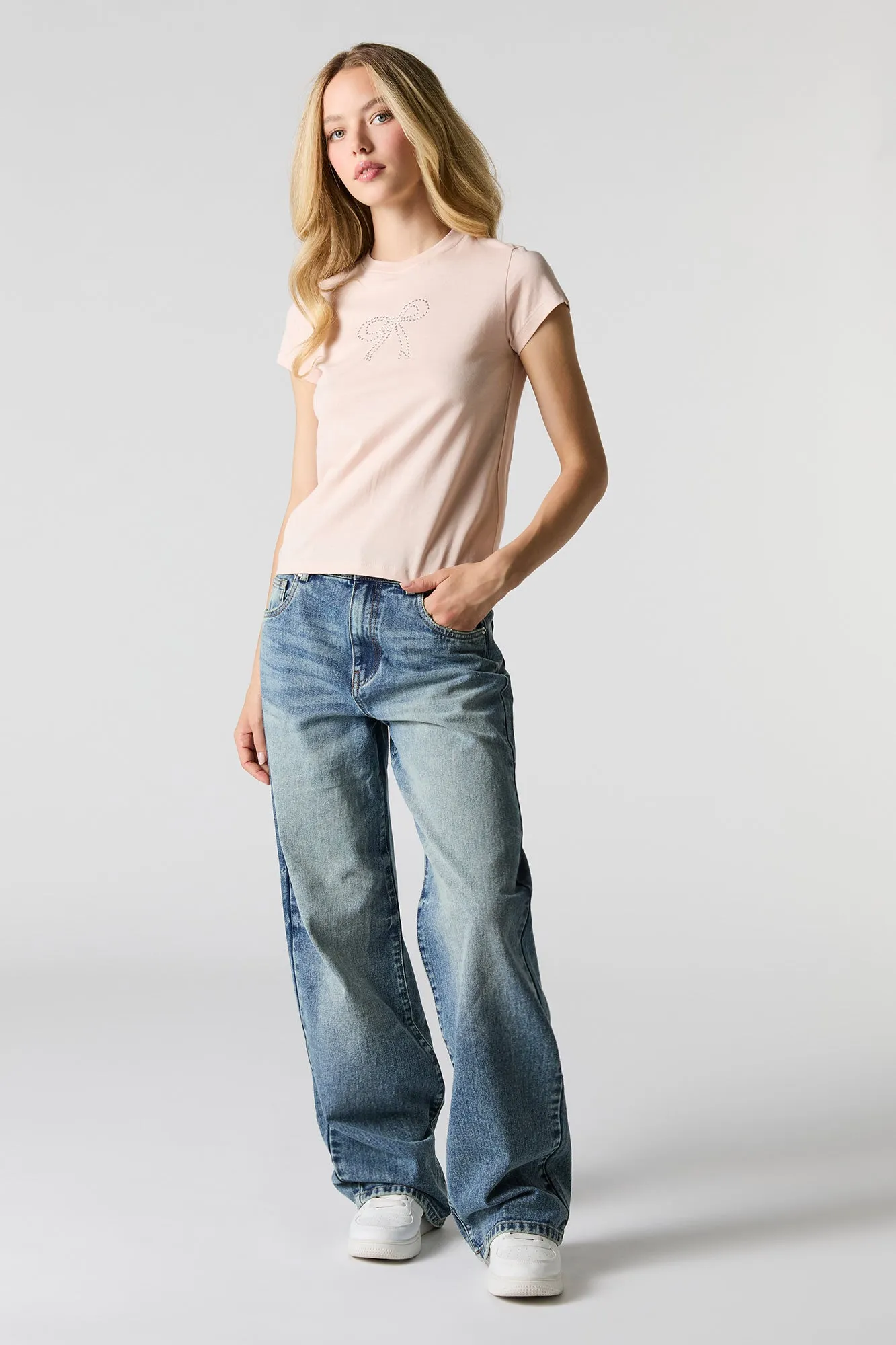 T-shirt ajusté avec boucle ornée de pierres du Rhin sold by Urban Planet product image thumbnail 3