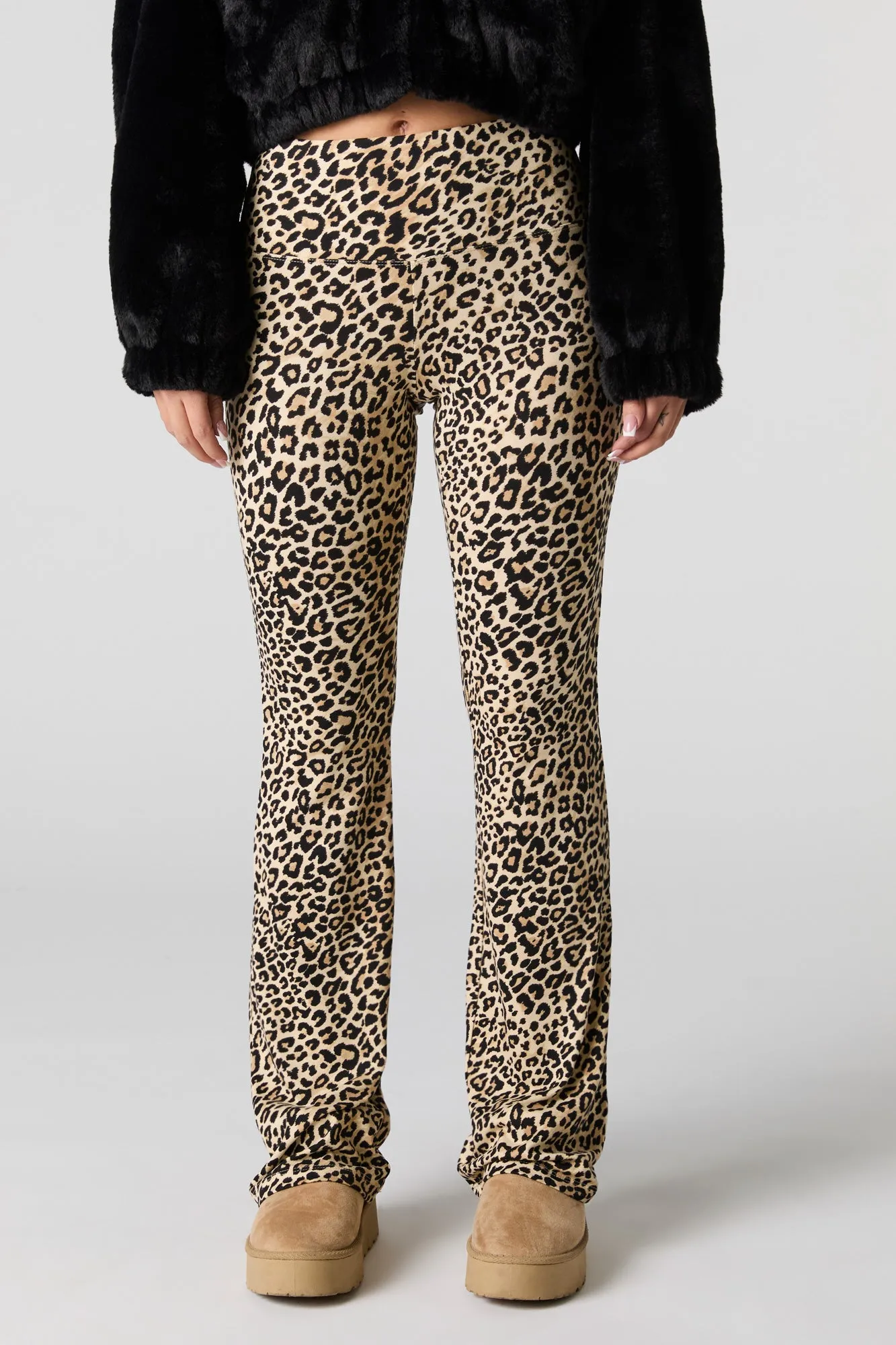 Legging doux à jambe évasée sold by Urban Planet product image thumbnail 2