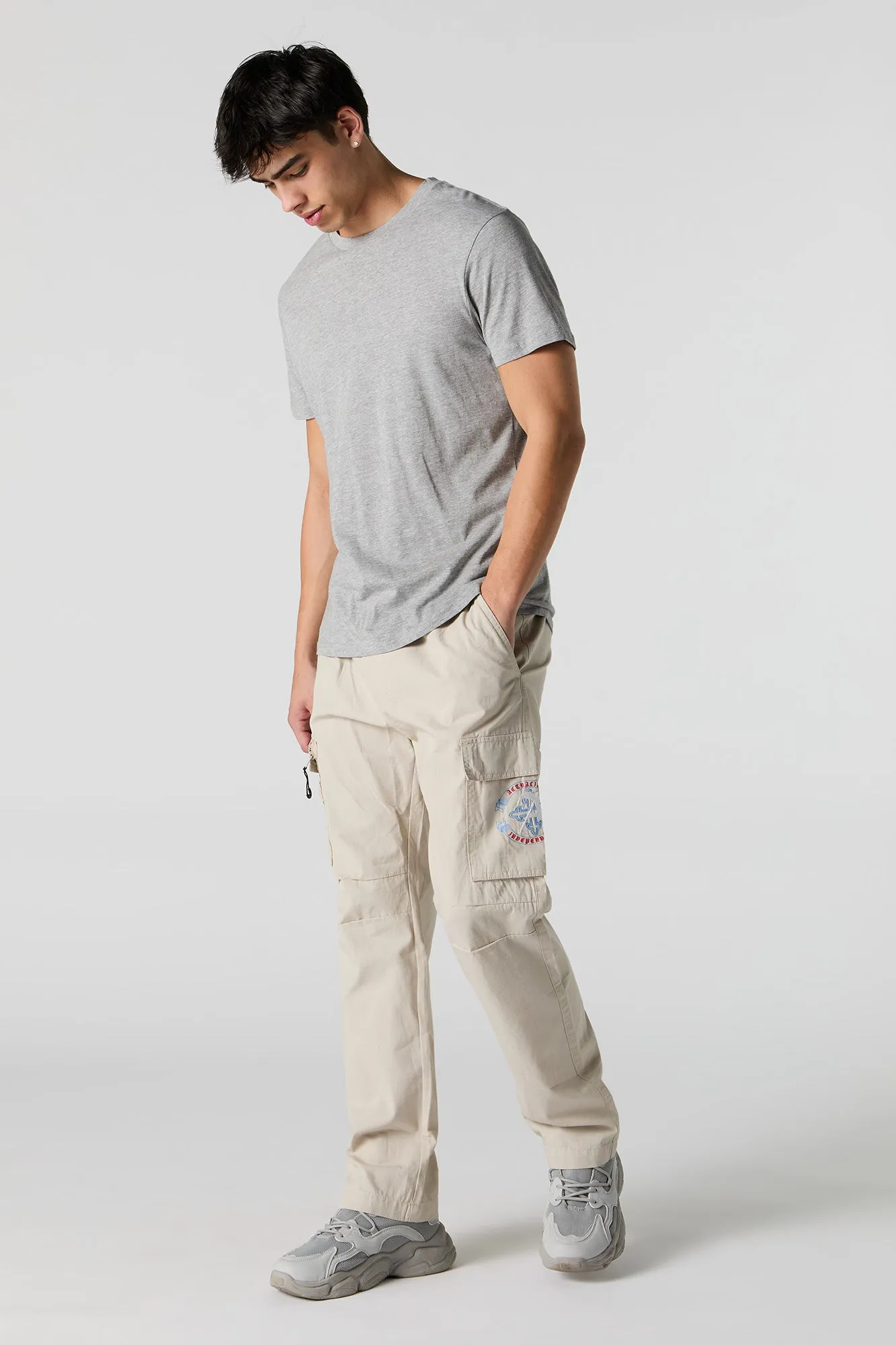 Jogger cargo avec motif brodé sold by Urban Planet product image thumbnail 2