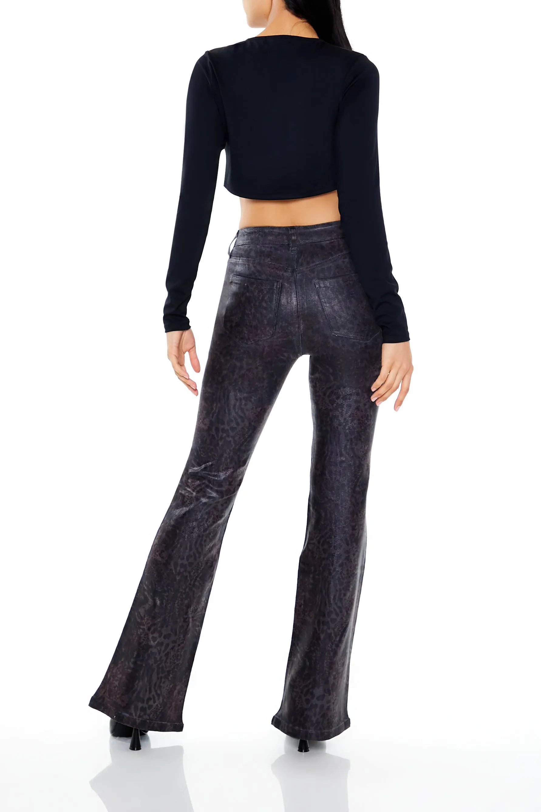 Pantalon mi-taille à jambe évasée et imprimé léopard sold by Urban Planet product image thumbnail 3