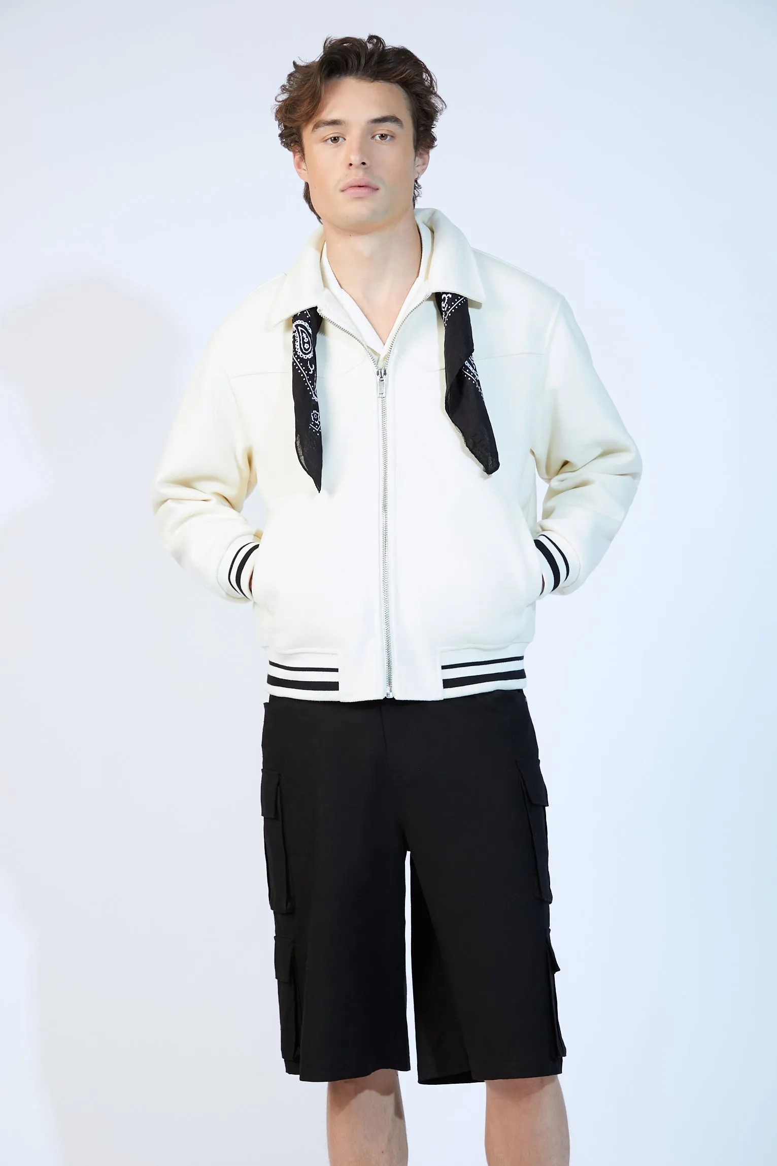 Blouson aviateur de style universitaire avec fermeture à glissière sold by Urban Planet