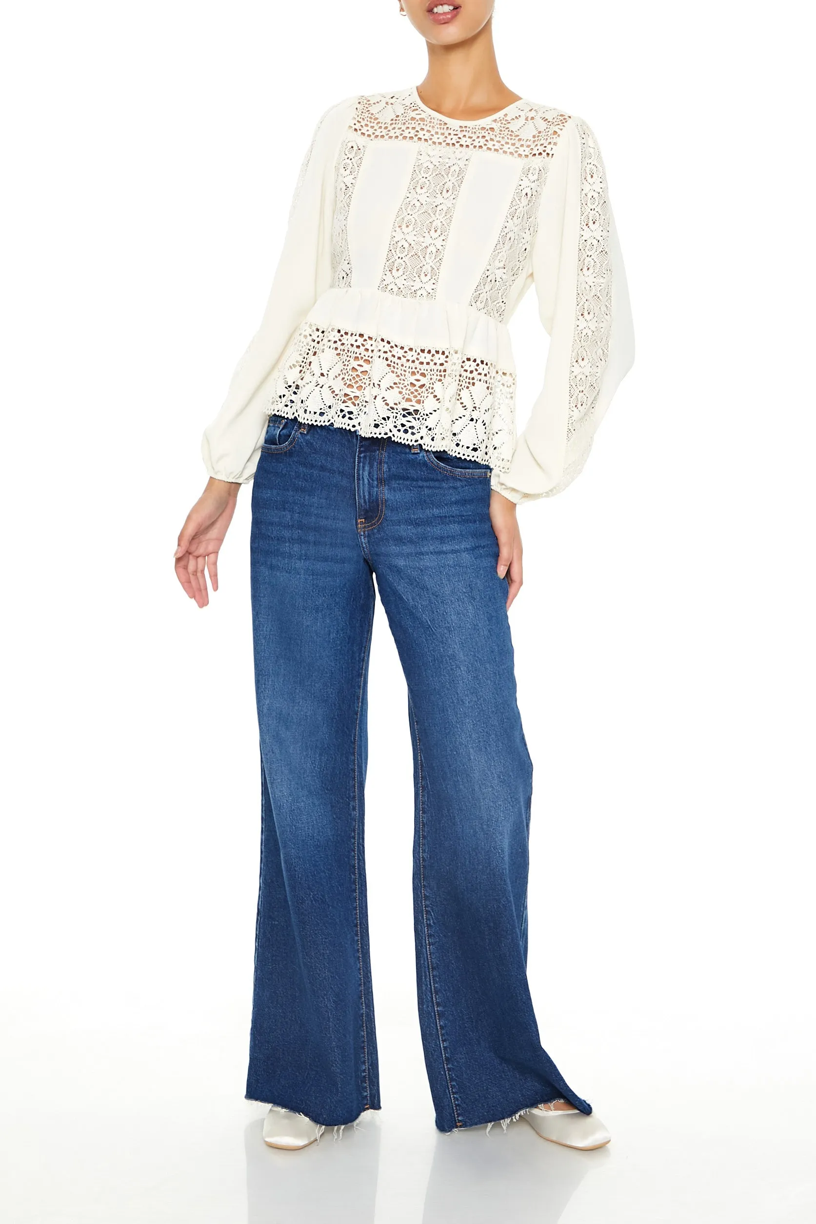 Haut à manches paysannes en dentelle volantée sold by Urban Planet product image thumbnail 3