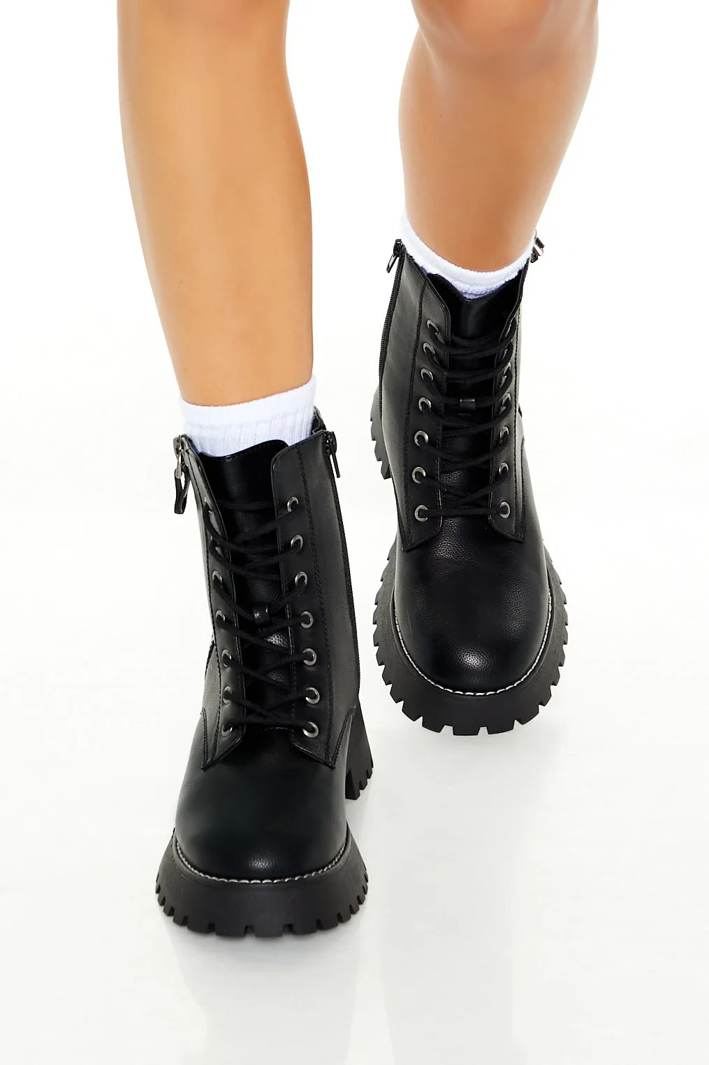 Bottillons avec semelles crantées en similicuir sold by Urban Planet product image thumbnail 3