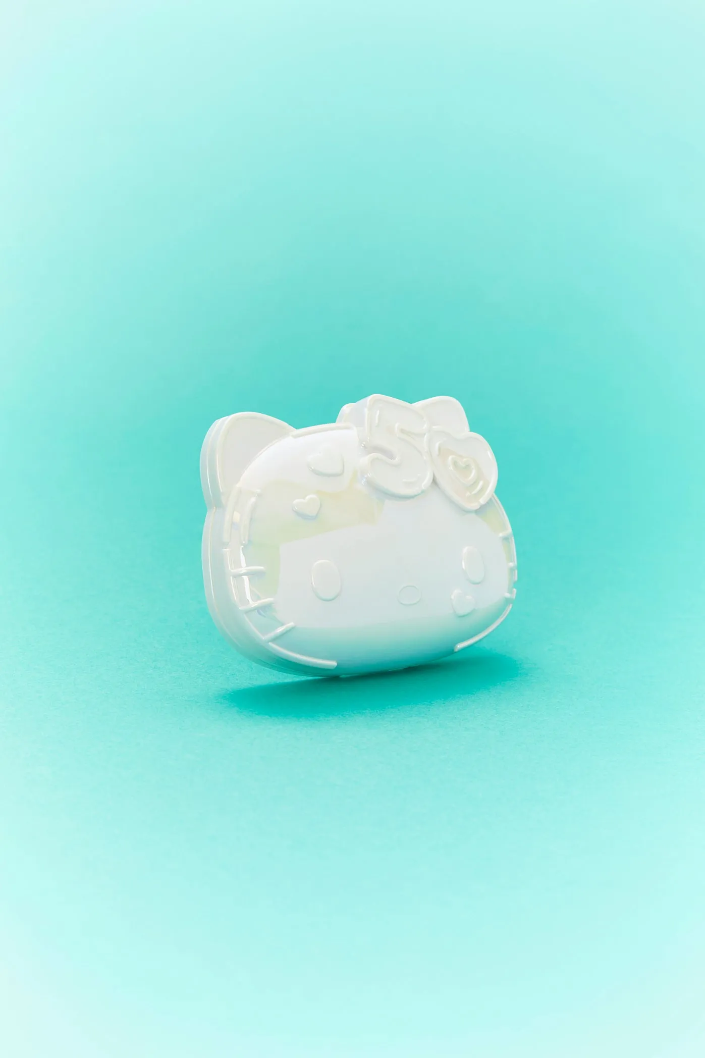 Hello Kitty Compact Mirror & Comb Set (2 Pcs) sold by Urban Planet product image thumbnail 2