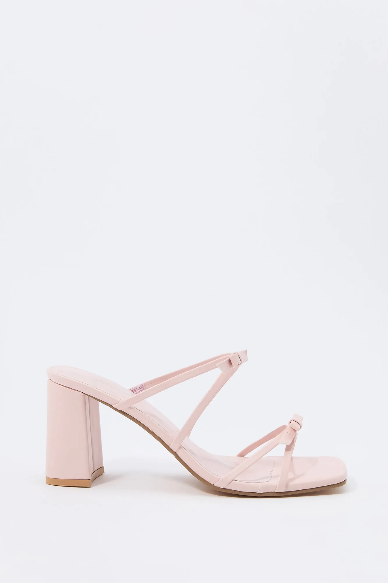 Chaussures à bride et talon moulé garni d'une boucle sold by Urban Planet product image thumbnail 2