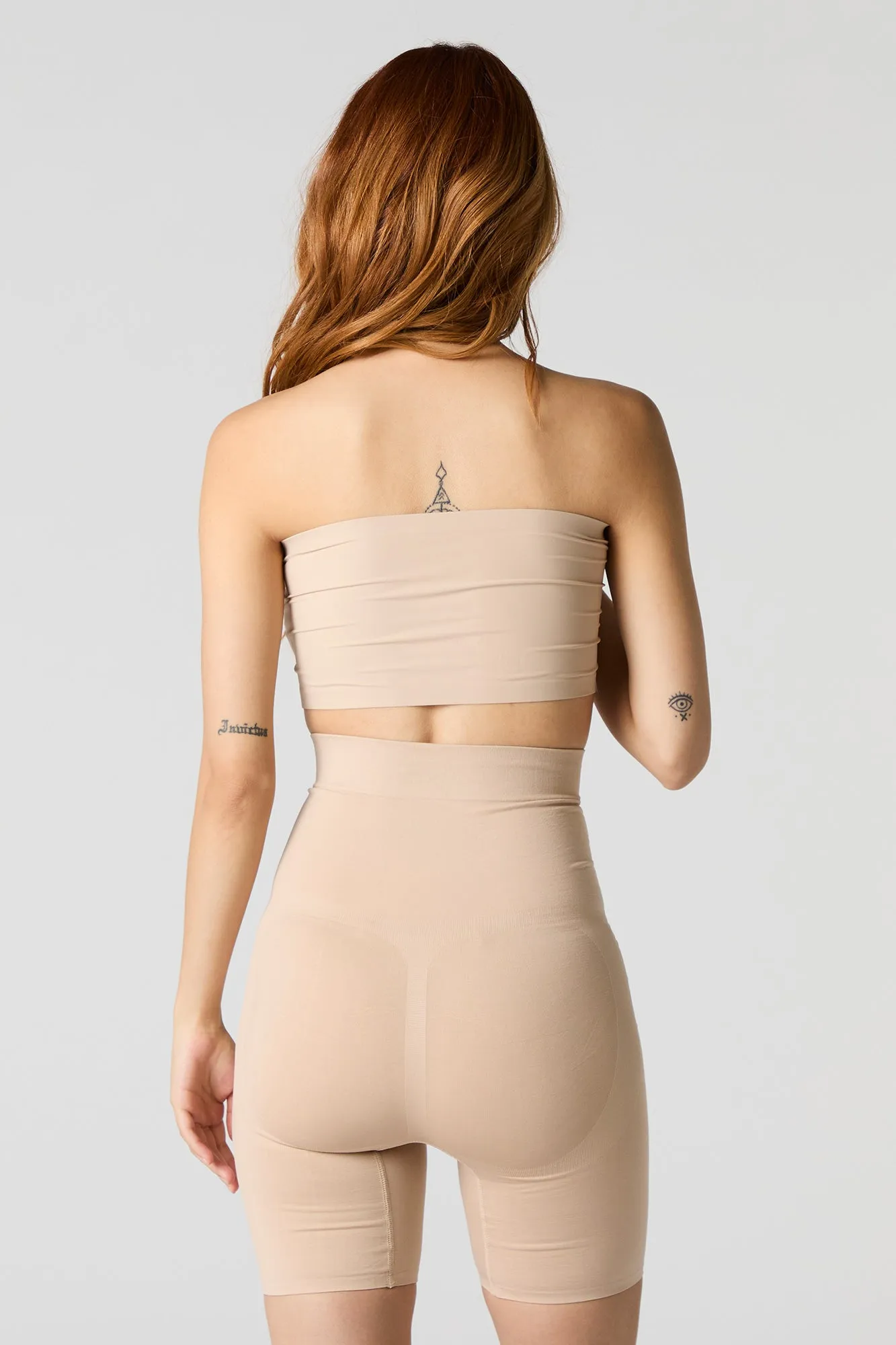 Short moulant de cycliste à taille haute et sans couture sold by Urban Planet product image thumbnail 3