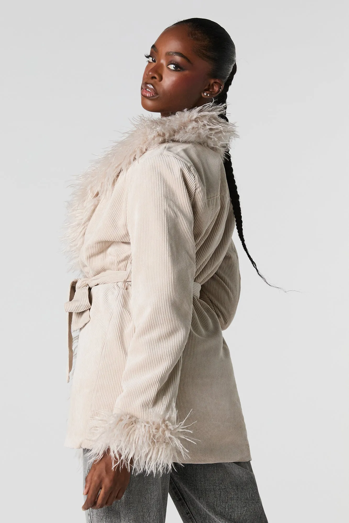 Blouson en velours côtelé avec liséré de similifourrure sold by Urban Planet product image thumbnail 2