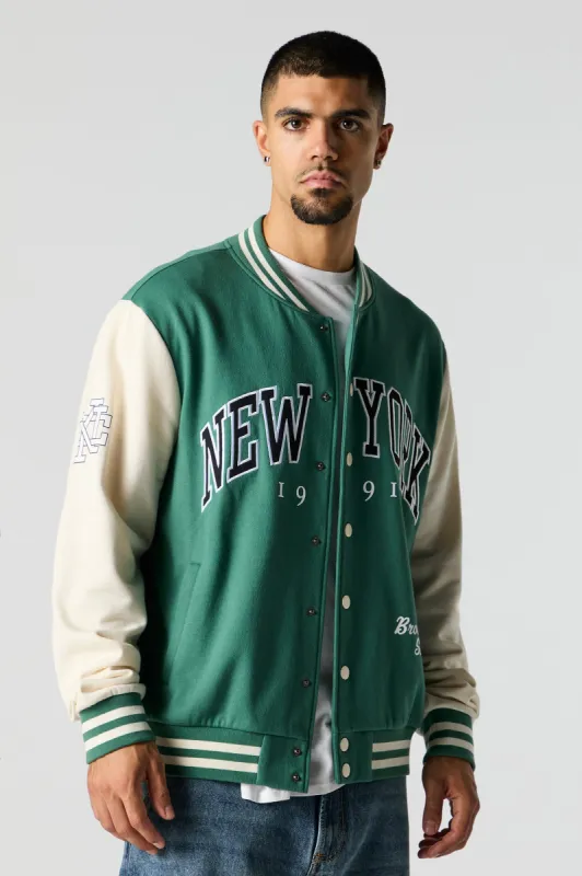 Blouson de style universitaire en molleton avec imprimé City sold by Urban Planet