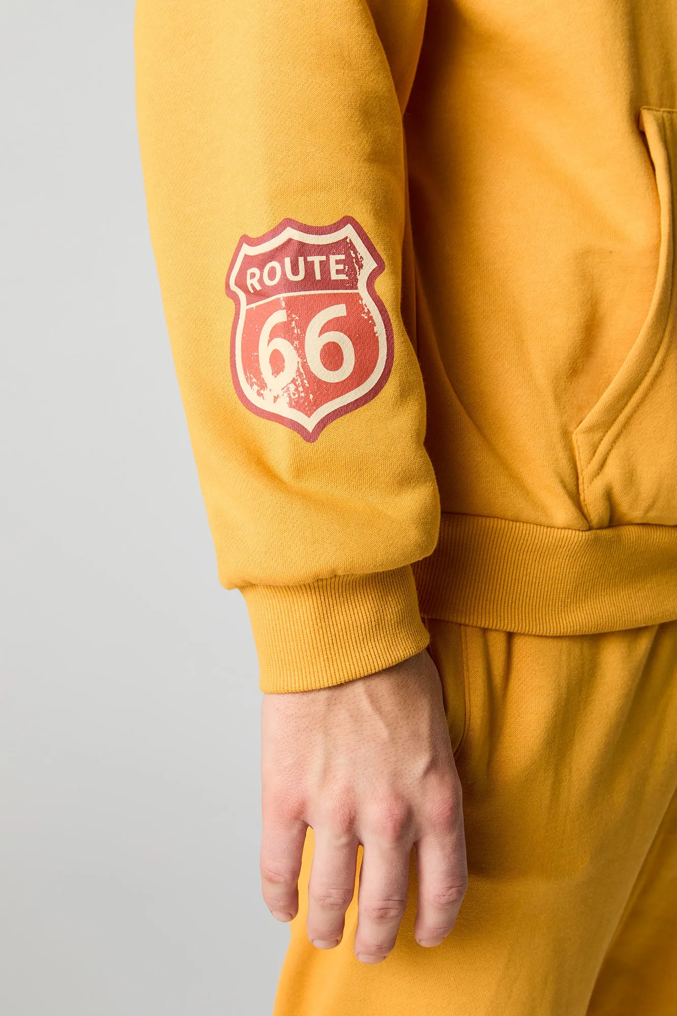 Haut à capuchon en molleton à imprimé Route 66 sold by Urban Planet product image thumbnail 4