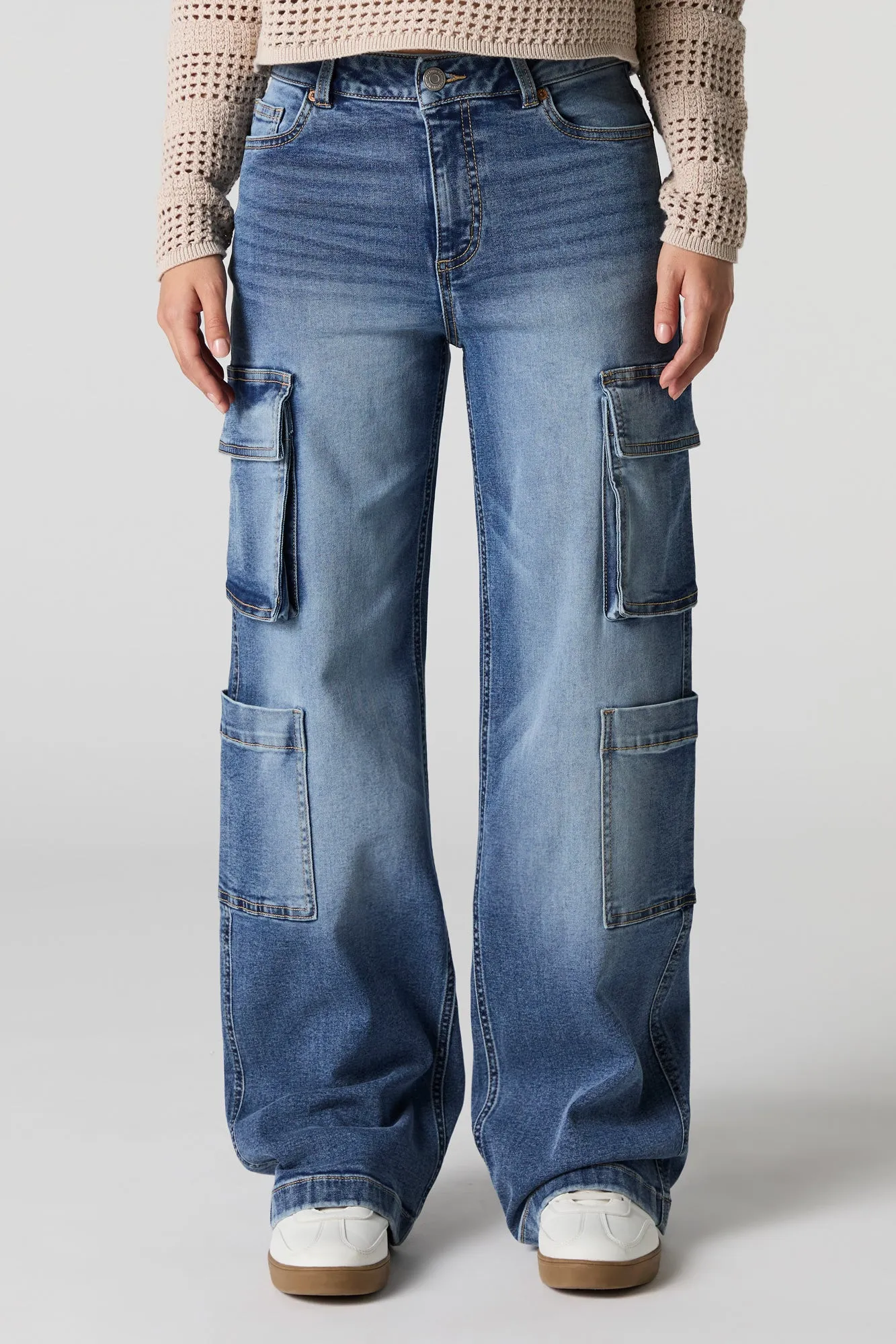 Jean cargo à jambe large et multiples poches sold by Urban Planet product image thumbnail 5