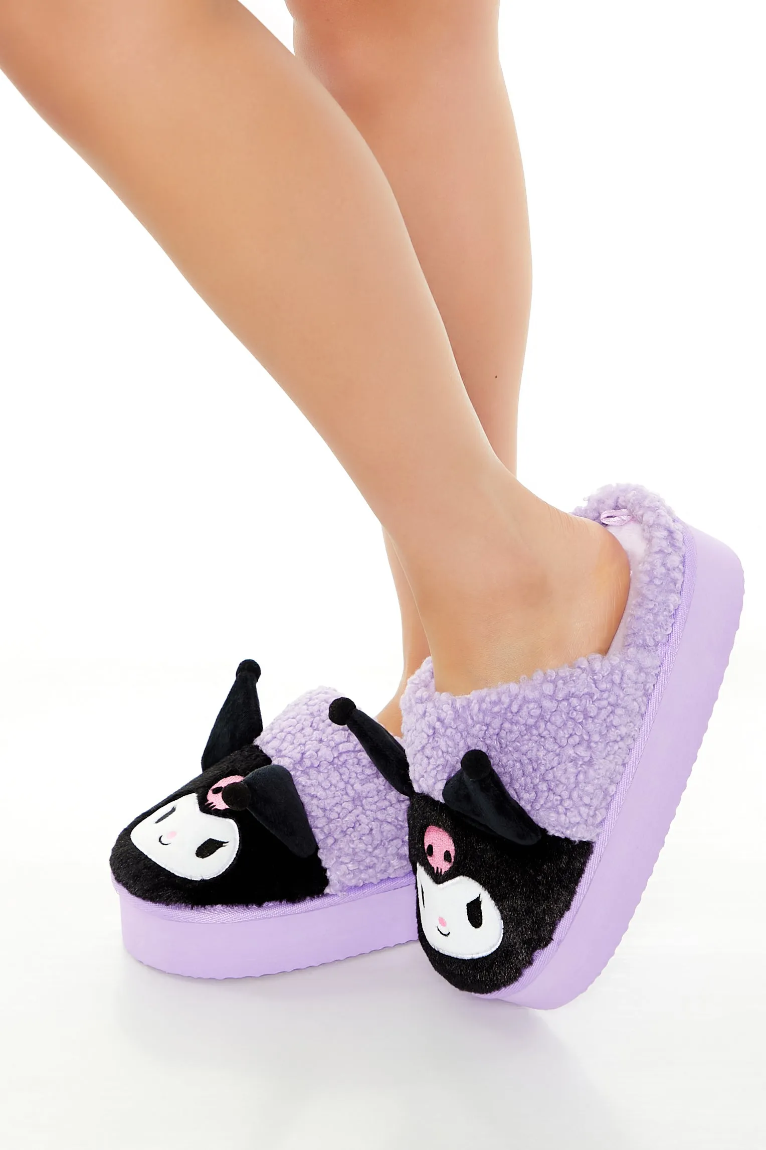 Pantoufles plateforme à imprimé Kuromi sold by Urban Planet product image thumbnail 2