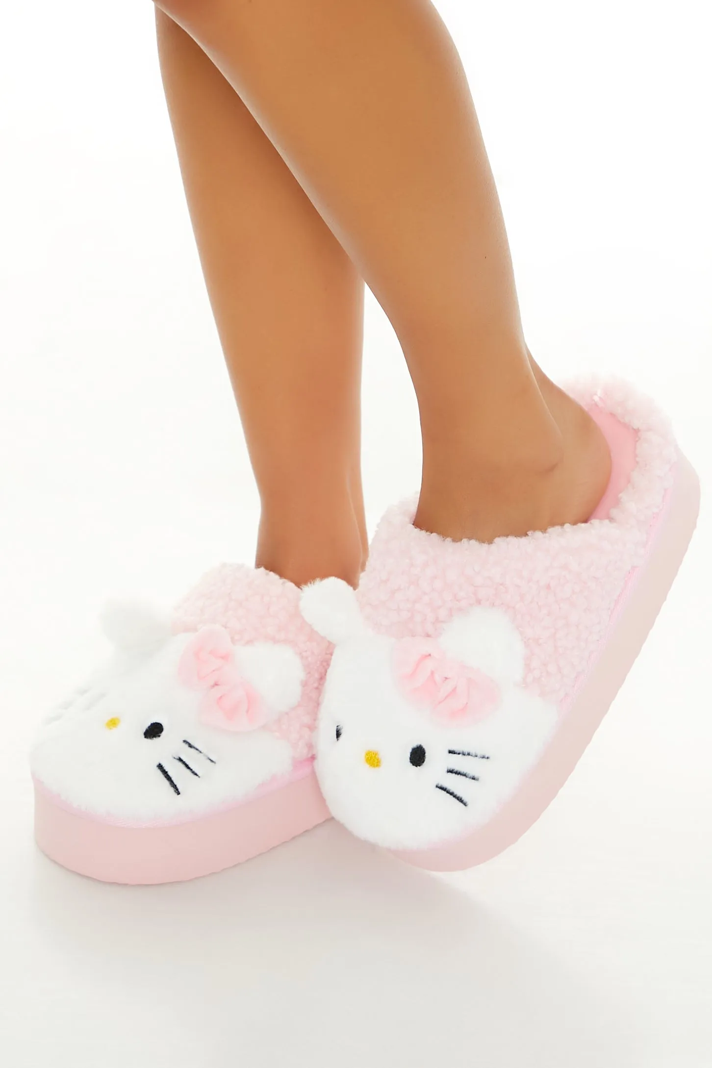 Pantoufles plateforme à imprimé Hello Kitty sold by Urban Planet product image thumbnail 2