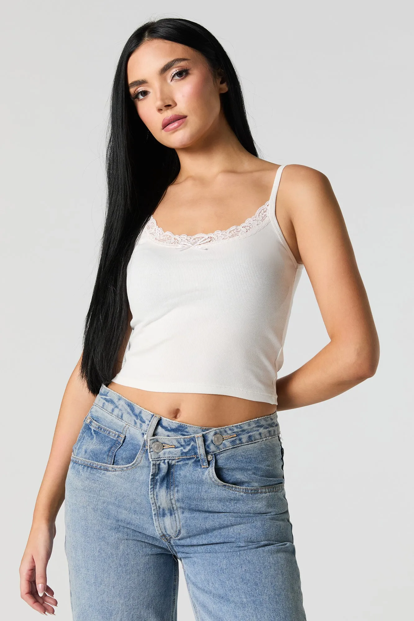 Camisole côtelée courte avec liséré de dentelle sold by Urban Planet product image thumbnail 5