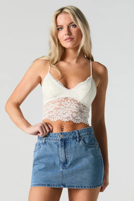 Minicami en dentelle florale sold by Urban Planet